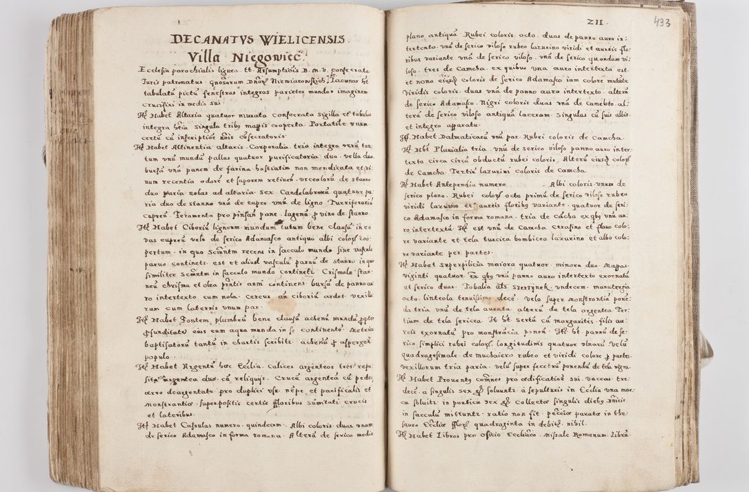 Zdjęcie nr 232 dla obiektu archiwalnego: Acta visitationis exterioris decanatuum Tarnoviensis, Dobcicensis, Woynicensis, Opatowiensis, Lypnicensis et Wielicensis ad Archidiaconatum Cracoviensis pertinentium per venerabilem Christophorum Cazimirski Praepositum Tarnoviensis mandato Illustrissimi Principis et Domini Domini Georgini Divina Miseratione S. R. Ecclessia Tituli S. Sixti Card. Praesbyteri Rzadziwł nuncupati Episcopatus Cracoviensis et Ducatus Severiensis administratoris perpetui in Olica et Neswiesz Ducis et ex commissione admodum Rndi. Dni. D. Stanislai Crasinski Archidiaconi in spiritualibus vicarii et generalis officialis Cracoviensis etc. etc.
