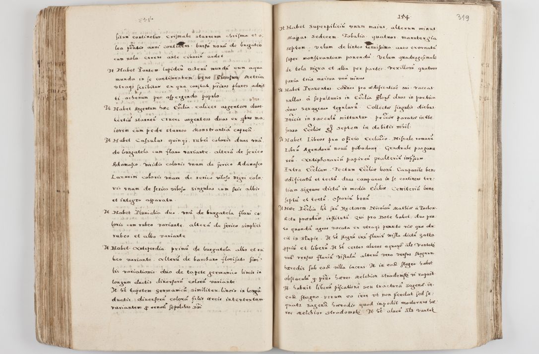 Zdjęcie nr 174 dla obiektu archiwalnego: Acta visitationis exterioris decanatuum Tarnoviensis, Dobcicensis, Woynicensis, Opatowiensis, Lypnicensis et Wielicensis ad Archidiaconatum Cracoviensis pertinentium per venerabilem Christophorum Cazimirski Praepositum Tarnoviensis mandato Illustrissimi Principis et Domini Domini Georgini Divina Miseratione S. R. Ecclessia Tituli S. Sixti Card. Praesbyteri Rzadziwł nuncupati Episcopatus Cracoviensis et Ducatus Severiensis administratoris perpetui in Olica et Neswiesz Ducis et ex commissione admodum Rndi. Dni. D. Stanislai Crasinski Archidiaconi in spiritualibus vicarii et generalis officialis Cracoviensis etc. etc.