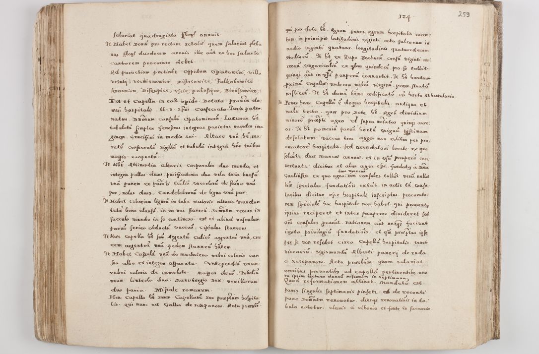 Zdjęcie nr 144 dla obiektu archiwalnego: Acta visitationis exterioris decanatuum Tarnoviensis, Dobcicensis, Woynicensis, Opatowiensis, Lypnicensis et Wielicensis ad Archidiaconatum Cracoviensis pertinentium per venerabilem Christophorum Cazimirski Praepositum Tarnoviensis mandato Illustrissimi Principis et Domini Domini Georgini Divina Miseratione S. R. Ecclessia Tituli S. Sixti Card. Praesbyteri Rzadziwł nuncupati Episcopatus Cracoviensis et Ducatus Severiensis administratoris perpetui in Olica et Neswiesz Ducis et ex commissione admodum Rndi. Dni. D. Stanislai Crasinski Archidiaconi in spiritualibus vicarii et generalis officialis Cracoviensis etc. etc.