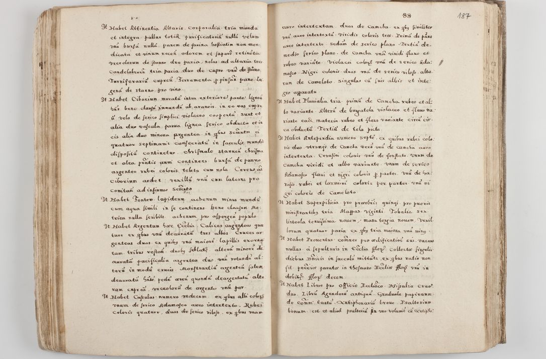 Zdjęcie nr 105 dla obiektu archiwalnego: Acta visitationis exterioris decanatuum Tarnoviensis, Dobcicensis, Woynicensis, Opatowiensis, Lypnicensis et Wielicensis ad Archidiaconatum Cracoviensis pertinentium per venerabilem Christophorum Cazimirski Praepositum Tarnoviensis mandato Illustrissimi Principis et Domini Domini Georgini Divina Miseratione S. R. Ecclessia Tituli S. Sixti Card. Praesbyteri Rzadziwł nuncupati Episcopatus Cracoviensis et Ducatus Severiensis administratoris perpetui in Olica et Neswiesz Ducis et ex commissione admodum Rndi. Dni. D. Stanislai Crasinski Archidiaconi in spiritualibus vicarii et generalis officialis Cracoviensis etc. etc.