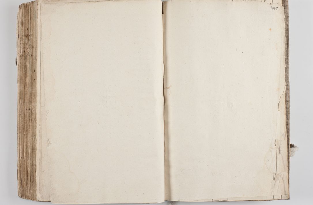 Zdjęcie nr 263 dla obiektu archiwalnego: Acta visitationis exterioris decanatuum Tarnoviensis, Dobcicensis, Woynicensis, Opatowiensis, Lypnicensis et Wielicensis ad Archidiaconatum Cracoviensis pertinentium per venerabilem Christophorum Cazimirski Praepositum Tarnoviensis mandato Illustrissimi Principis et Domini Domini Georgini Divina Miseratione S. R. Ecclessia Tituli S. Sixti Card. Praesbyteri Rzadziwł nuncupati Episcopatus Cracoviensis et Ducatus Severiensis administratoris perpetui in Olica et Neswiesz Ducis et ex commissione admodum Rndi. Dni. D. Stanislai Crasinski Archidiaconi in spiritualibus vicarii et generalis officialis Cracoviensis etc. etc.