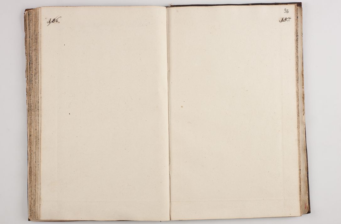 Zdjęcie nr 101 dla obiektu archiwalnego: Visitatio interna et externa officialatus Sandecensis per me Josephum de Zakliczyn Jordan, canonicum cathedralem Cracoviensem, archidiaconum Sandecensem anno 1723 die 12 mensis Decembris incepta, ac tandem anno 1728 die vero 12 mensis Aprilis terminata. Continet decanatus Neoforiensem, Sandecensem, Scepusiensem, Sandecensem (continuatio) Boboviensem. Per Nicolaum Gawrański, notarium apostolicum connotata.