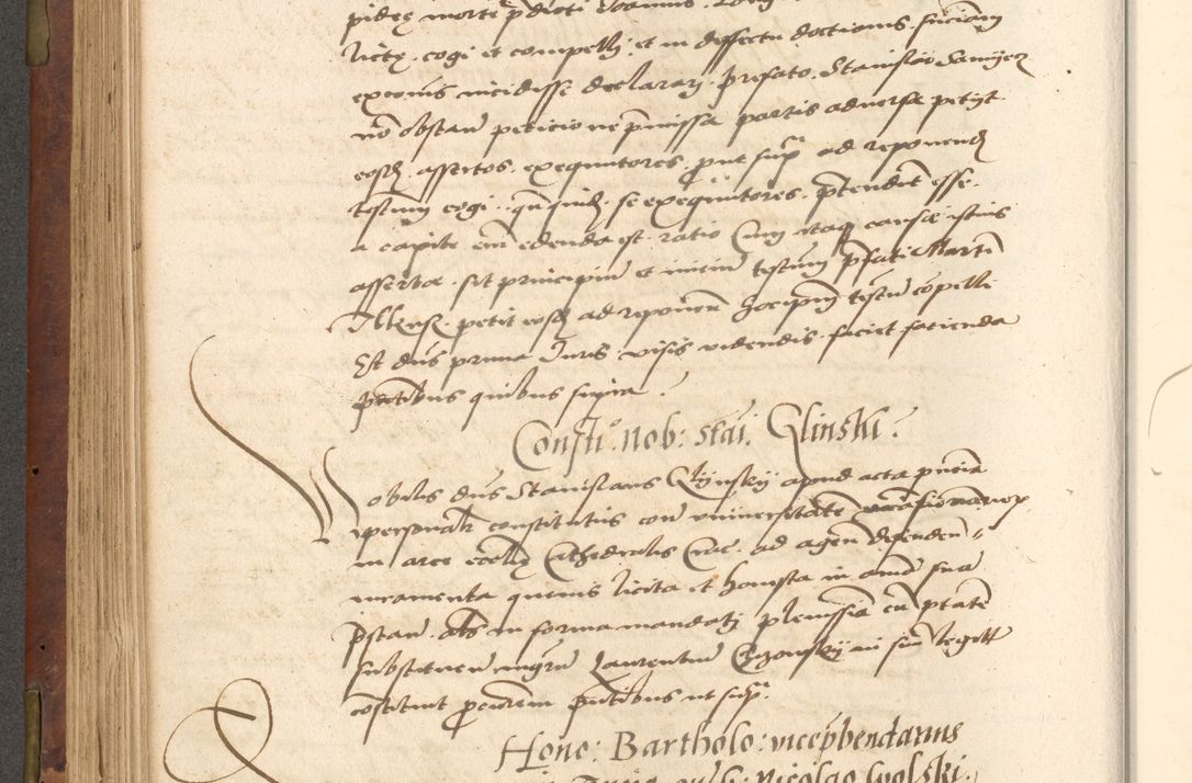 Zdjęcie nr 294 dla obiektu archiwalnego: Acta actorum causarum, sentenciarum, obligationum et mandatorum coram reverendo patre domino Petro Porembski preposito Osswieczimensi, canonico et officiali generali Cracoviensi ad annum Domini millesimum quingentesimum quadrogesimum sextum, cuius inditio est quarta, pontificatus sanctissimi in Christo patris et domini nostri domini Pauli divina providencia papae tercii, anno ipsius duodecimo, a die ac mense infrascriptis feliciter inchoantur