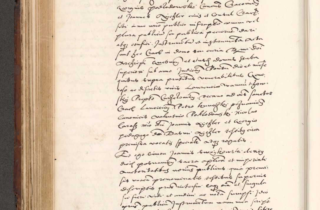 Zdjęcie nr 320 dla obiektu archiwalnego: Acta actorum causarum, sententiarum tam diffinitivarum quam interlocutoriam, obligationum, constitutionum, contractuum etc. coram reverendo patre domino Petro Porembski preposito Oswieczimensi, canonico et officiali Cracoviensi de anno Domini millesimo DºLº quarto, indictione duodecima, pontificatus sanctissimi in Christo patris et domini nostri domini Julii divina providencia papae eius nominis tercii, anno quarto, a die et mense infrasciptis continuantur