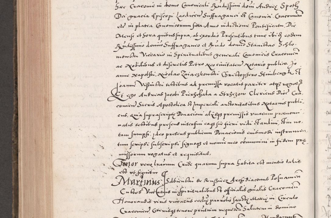 Zdjęcie nr 1038 dla obiektu archiwalnego: Acta actorum causarum, sententiarum tam diffinitivarum quam interloquutoriarum, decretorum, obligationum, quietationum, constitutionum procuratorum etc. coram reverendo domino Martino Izdbienski de Russiecz archidiacono Posnaniensi, custode et in spiritualibus vicario generali Cracoviensi, ad annum Domini millesimum quingesimum sexagesimum quintum, cuius indictio octava, pontificatus Pii pape, annus sextus, continuantur