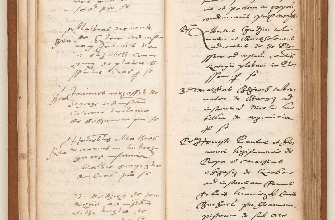 Zdjęcie nr 19 dla obiektu archiwalnego: Acta pronunciationum, absolutoriarum a termino, relacionum, diligenciarum, consensuum in absolutionem, continuationum terminorum ad annum Domini MDLIIᵐ coram reverendo patre domino Petro Porembski canonico et officiali generali Cracoviensi, a die et mense infrascriptis continuantur.