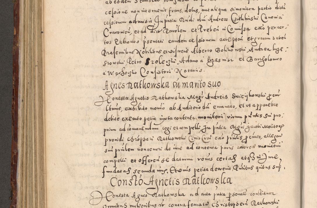 Zdjęcie nr 566 dla obiektu archiwalnego: Acta actorum causarum sententiarum tam diffinitivarum quam interloquutoriarum decretorum obligationum quietationum, constitutionum procuratorum etc. etc. coram Reverendo Domino Stanislao Manieczki Sacratissimi Corporis Christi Cazimiriae Praeposito Viccario in Spiritualibus ac Officiali Generali Cracoviensi ad Annum Domini Millesimum Quingentesimum Octuagesimum Tercium indictione undecima pontificatus Sanctissimi in Christo Patris Domini Nostri Domini Gregorii Divina Providentia Papae Tredecimi Anno ipsius duodecima faeliciter inchoantur 