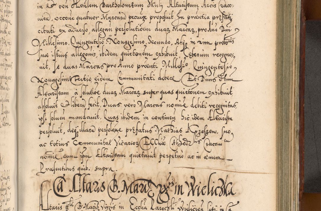 Zdjęcie nr 678 dla obiektu archiwalnego: Illistrissimo et revedissimo in Christo Patre Domino Domino Georgio Rzadziwił Miserone Divina Sacrostae R. E. Tituli S. Sixti Presbitero Cardinali Duce in Olyka et Niesswiesz ad Gubernacula Ecclessiae Cracoviensis cuius administratorialem a Sancta Sede Apostolica obtinverat feliciter sedente. Acta actorum, causarum, sententiarum tam deffinitivarum quam interloquutoriarum decretorum, obligationum, quietationum, recognitionum, constitutionum procuratorum etc. coram Reverendo Domino Stanislao Crassinskz de Crasne Archidiacono Cracoviensis, Scholastico Gnesnesis, Custode Plocensis etc. Vicario et Officiali Generali Cracoviensi in Ano Domini Millesimo Quingentesimo Nonagesimo Primo cuius indictio quarta pontificatus SS. Domini Nostri Gregorii XIIII Anno I psius prio feliciter incipiut