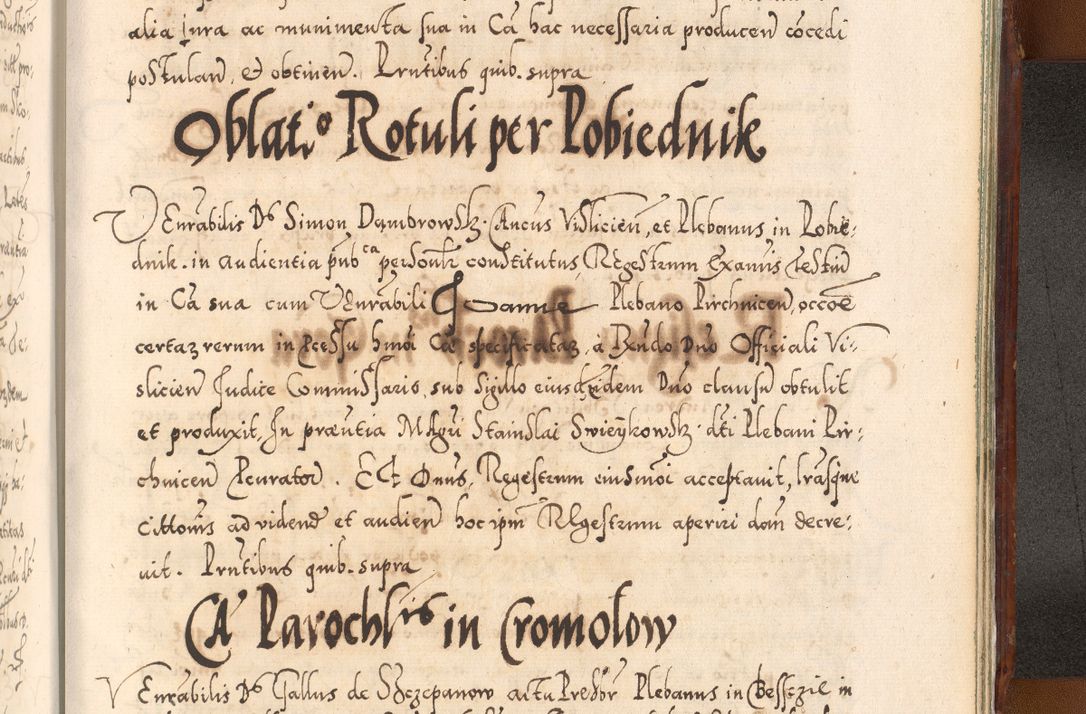 Zdjęcie nr 1220 dla obiektu archiwalnego: Illistrissimo et revedissimo in Christo Patre Domino Domino Georgio Rzadziwił Miserone Divina Sacrostae R. E. Tituli S. Sixti Presbitero Cardinali Duce in Olyka et Niesswiesz ad Gubernacula Ecclessiae Cracoviensis cuius administratorialem a Sancta Sede Apostolica obtinverat feliciter sedente. Acta actorum, causarum, sententiarum tam deffinitivarum quam interloquutoriarum decretorum, obligationum, quietationum, recognitionum, constitutionum procuratorum etc. coram Reverendo Domino Stanislao Crassinskz de Crasne Archidiacono Cracoviensis, Scholastico Gnesnesis, Custode Plocensis etc. Vicario et Officiali Generali Cracoviensi in Ano Domini Millesimo Quingentesimo Nonagesimo Primo cuius indictio quarta pontificatus SS. Domini Nostri Gregorii XIIII Anno I psius prio feliciter incipiut