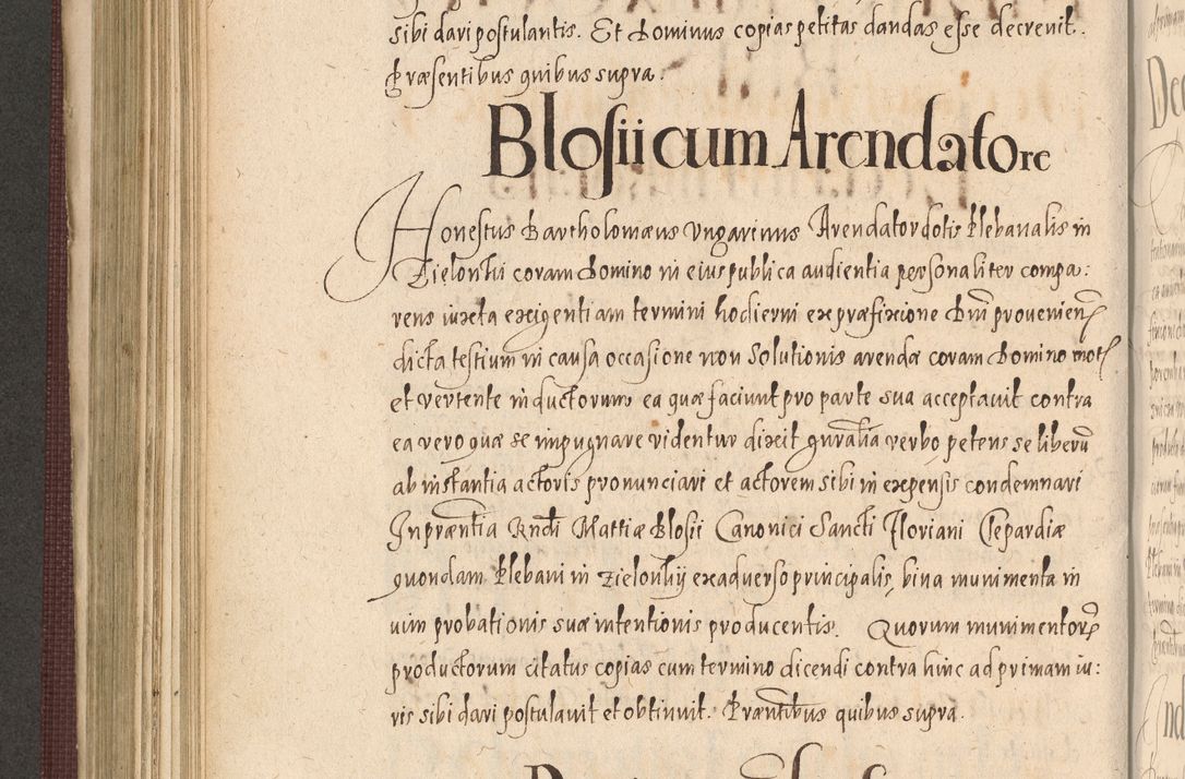 Zdjęcie nr 536 dla obiektu archiwalnego: Acta actorum causarum obligationum institutionum, decretorum, constitutionum, quietonum, resignonum, cessionum, accaeterarum, obseruonum tam iudicialium quam extraiudicialium coram Admondo Reverendo Domino Joanne Zerzynski Canonico, Vicario in Spiritualibus et Officiali generali Cracoviensis Iudice deputati per Illustrissimum ac Reverendissimum Dominum Martinum Szyszkowski Dei et Apostolice Sedis gratia Episcopum Cracoviensis ad Annum Domini Millesimum Sexcentesimum Decimum Septimum Indicatione quindecima Pontificus SS. D. N. D. Pauli Divina providentia Papae V. foeliciter moderni anno ipsus duodecimo continuantur