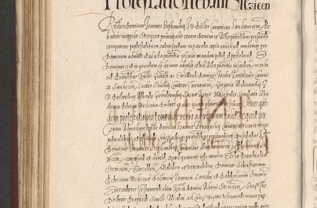 Zdjęcie nr 920 dla obiektu archiwalnego: Acta actorum causarum obligationum institutionum, decretorum, constitutionum, quietonum, resignonum, cessionum, accaeterarum, obseruonum tam iudicialium quam extraiudicialium coram Admondo Reverendo Domino Joanne Zerzynski Canonico, Vicario in Spiritualibus et Officiali generali Cracoviensis Iudice deputati per Illustrissimum ac Reverendissimum Dominum Martinum Szyszkowski Dei et Apostolice Sedis gratia Episcopum Cracoviensis ad Annum Domini Millesimum Sexcentesimum Decimum Septimum Indicatione quindecima Pontificus SS. D. N. D. Pauli Divina providentia Papae V. foeliciter moderni anno ipsus duodecimo continuantur