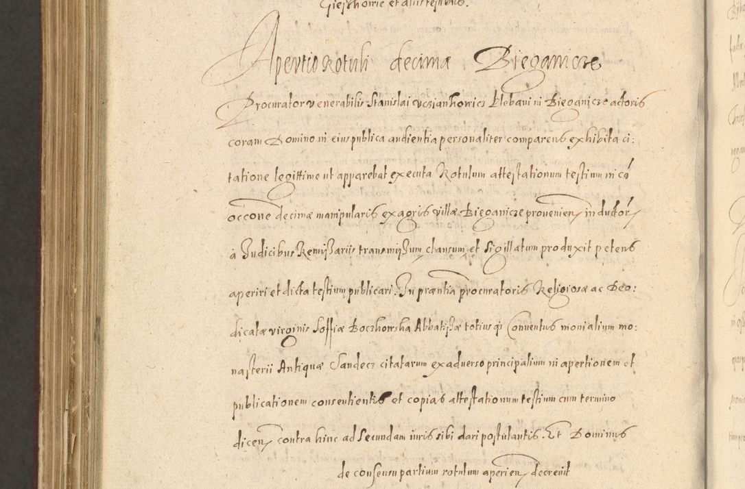 Zdjęcie nr 1440 dla obiektu archiwalnego: Acta actorum causarum obligationum institutionum, decretorum, constitutionum, quietonum, resignonum, cessionum, accaeterarum, obseruonum tam iudicialium quam extraiudicialium coram Admondo Reverendo Domino Joanne Zerzynski Canonico, Vicario in Spiritualibus et Officiali generali Cracoviensis Iudice deputati per Illustrissimum ac Reverendissimum Dominum Martinum Szyszkowski Dei et Apostolice Sedis gratia Episcopum Cracoviensis ad Annum Domini Millesimum Sexcentesimum Decimum Septimum Indicatione quindecima Pontificus SS. D. N. D. Pauli Divina providentia Papae V. foeliciter moderni anno ipsus duodecimo continuantur