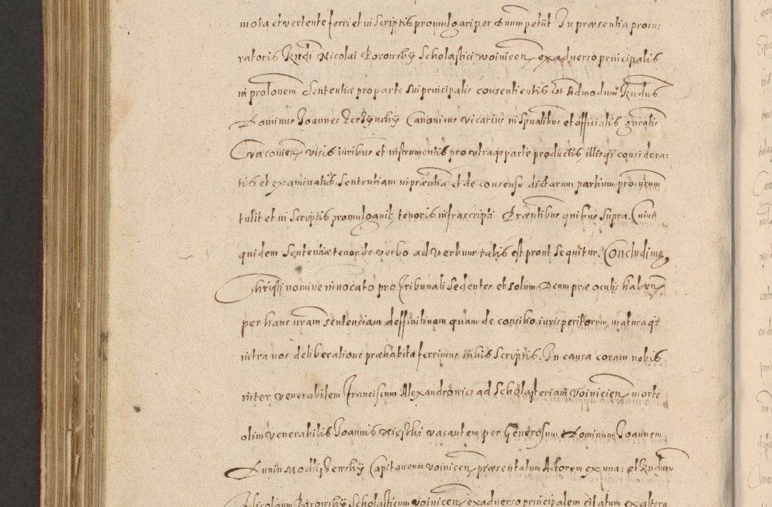 Zdjęcie nr 1424 dla obiektu archiwalnego: Acta actorum causarum obligationum institutionum, decretorum, constitutionum, quietonum, resignonum, cessionum, accaeterarum, obseruonum tam iudicialium quam extraiudicialium coram Admondo Reverendo Domino Joanne Zerzynski Canonico, Vicario in Spiritualibus et Officiali generali Cracoviensis Iudice deputati per Illustrissimum ac Reverendissimum Dominum Martinum Szyszkowski Dei et Apostolice Sedis gratia Episcopum Cracoviensis ad Annum Domini Millesimum Sexcentesimum Decimum Septimum Indicatione quindecima Pontificus SS. D. N. D. Pauli Divina providentia Papae V. foeliciter moderni anno ipsus duodecimo continuantur