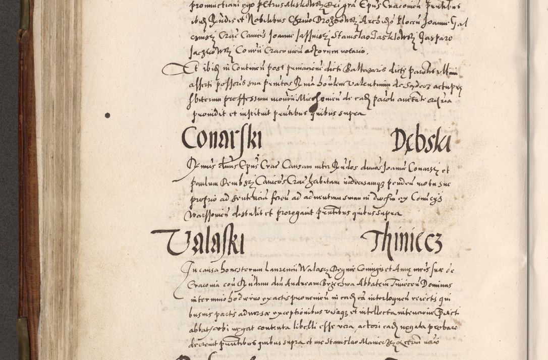 Zdjęcie nr 393 dla obiektu archiwalnego: Acta actorum, constitutionum, obligationum, resignationum, quietationum tempore R. D. Petr Myszkowski, episcopi Cracoviensis, qui post mortem R. D. Francisci Krasiński, episcopi Cracoviensis solius Dei optimi maximi benignitate, Serenissimi Stephani regis Poloniase favore et clementia ex Plocensi ad Cracoviensem auctoritate Ssmi Gregorii XIII successit ab anno 1577 mense Novembri ad annum 1591 mensem Aprilem successive acticatorum.