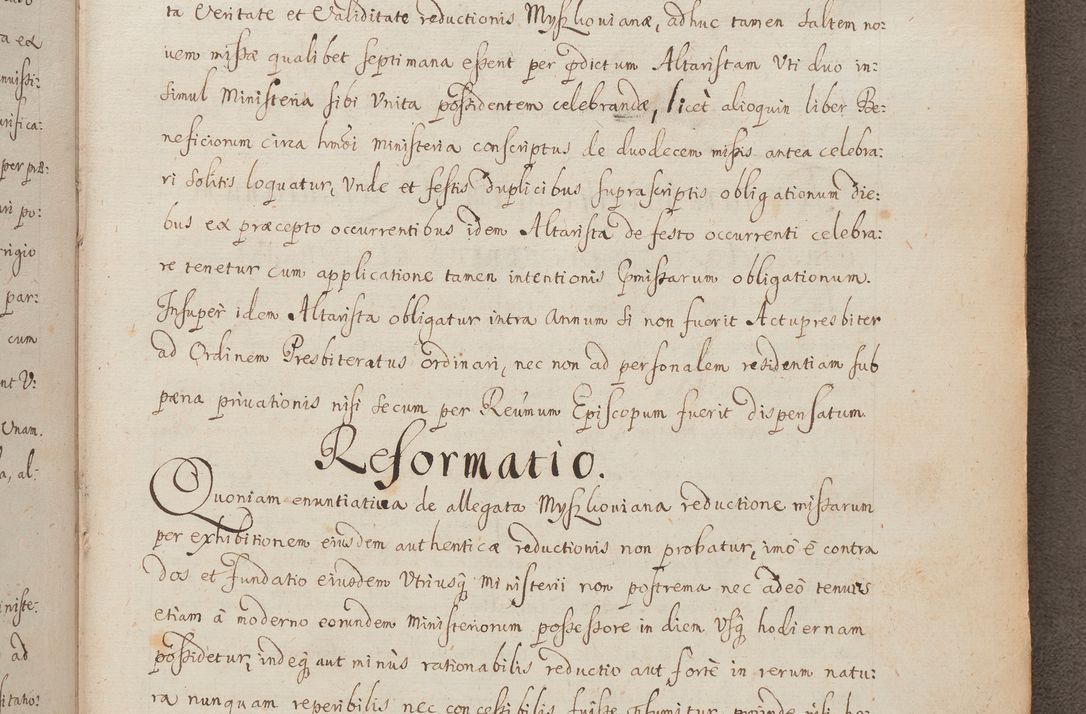 Zdjęcie nr 251 dla obiektu archiwalnego: In Nomine Domini Amen. ACTA VISITATIONIS. Externa sub Anno 1670 in Mense Julio incepta et in Augusto ac aliis Sequentibus eiusdem Anni mensibus per olim Illustrissimum ac Reverendissimum Dominum Andream Trzebicki Episcopum Cracoviensem in Cathedrali Ecclesia peractae, et successive per omnia et singula eiusdem Ecclesiae Sacella seu Capellas continuata atque ad hoc secundum volumen redacta et partim ob pestem Cracoviensem quadriennio grassantem partim ob alia legalia impedimenta quominus eadem Visitatio executa fuerit retardatae Demum morte praefati Illustrissimi et Reverendissimi Andreae Episcopi in Anno 1679 interveniente eadem Acta uti tam posthuma sub felici regimine Illustrissimi et Reverendissimi Domini Joannis Małachowski immediate in eundem Episcopatum succedentes ad effectum et finem executoris Authe. ordinaria in Anno 1682 sunt et fuerunt publicata, atque ideo illis omnibus et singulis quibus interest intimata.  VISITATIO Altarium Ecclesiae Cathedralis Cracoviensis infraspecificatorum circa translationem suorum ministeriorum et unionem Altaribus marmoreis ad quatuor columnas Ecclesiae sitis Anno Domini 1760 Die 17 Mensis Martij peracta. Perillustris Reverendissimus Dominus Hyacinthus Łopacki Canonicus Cathedralis et Archipresbyter Infulatus Cracoviensis Decanus Sandomiriensis a Celsissimo Illustrissimo Reverendissimo Domino Cajetano Ignatio Sołtyk Dei et Apostolicae Sedis Gratia Episcopo Cracoviensi Duce Severiae ad infrascripta delegatus per instrumentum tenoris sequentis ...