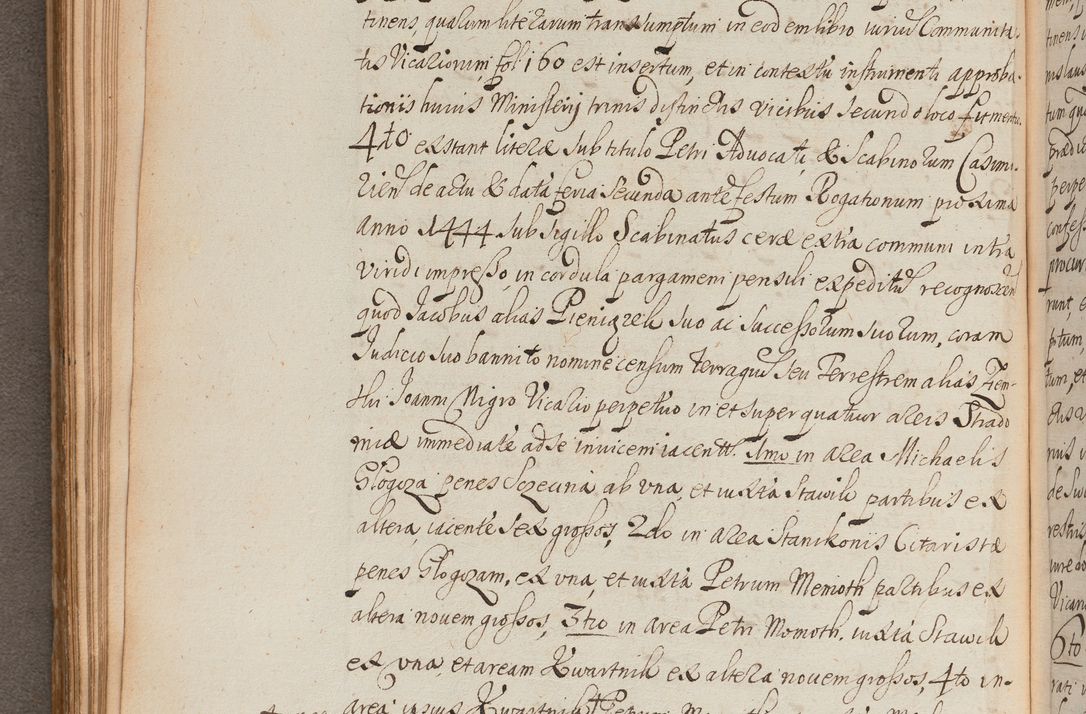 Zdjęcie nr 197 dla obiektu archiwalnego: In Nomine Domini Amen. ACTA VISITATIONIS. Externa sub Anno 1670 in Mense Julio incepta et in Augusto ac aliis Sequentibus eiusdem Anni mensibus per olim Illustrissimum ac Reverendissimum Dominum Andream Trzebicki Episcopum Cracoviensem in Cathedrali Ecclesia peractae, et successive per omnia et singula eiusdem Ecclesiae Sacella seu Capellas continuata atque ad hoc secundum volumen redacta et partim ob pestem Cracoviensem quadriennio grassantem partim ob alia legalia impedimenta quominus eadem Visitatio executa fuerit retardatae Demum morte praefati Illustrissimi et Reverendissimi Andreae Episcopi in Anno 1679 interveniente eadem Acta uti tam posthuma sub felici regimine Illustrissimi et Reverendissimi Domini Joannis Małachowski immediate in eundem Episcopatum succedentes ad effectum et finem executoris Authe. ordinaria in Anno 1682 sunt et fuerunt publicata, atque ideo illis omnibus et singulis quibus interest intimata.  VISITATIO Altarium Ecclesiae Cathedralis Cracoviensis infraspecificatorum circa translationem suorum ministeriorum et unionem Altaribus marmoreis ad quatuor columnas Ecclesiae sitis Anno Domini 1760 Die 17 Mensis Martij peracta. Perillustris Reverendissimus Dominus Hyacinthus Łopacki Canonicus Cathedralis et Archipresbyter Infulatus Cracoviensis Decanus Sandomiriensis a Celsissimo Illustrissimo Reverendissimo Domino Cajetano Ignatio Sołtyk Dei et Apostolicae Sedis Gratia Episcopo Cracoviensi Duce Severiae ad infrascripta delegatus per instrumentum tenoris sequentis ...
