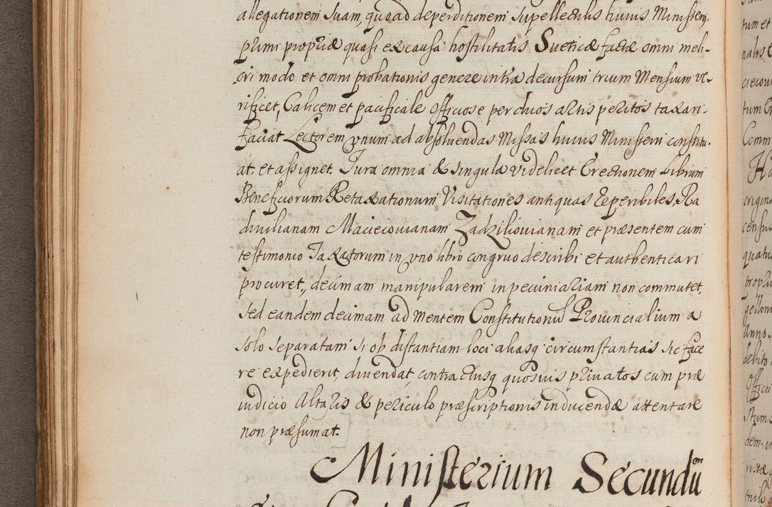 Zdjęcie nr 195 dla obiektu archiwalnego: In Nomine Domini Amen. ACTA VISITATIONIS. Externa sub Anno 1670 in Mense Julio incepta et in Augusto ac aliis Sequentibus eiusdem Anni mensibus per olim Illustrissimum ac Reverendissimum Dominum Andream Trzebicki Episcopum Cracoviensem in Cathedrali Ecclesia peractae, et successive per omnia et singula eiusdem Ecclesiae Sacella seu Capellas continuata atque ad hoc secundum volumen redacta et partim ob pestem Cracoviensem quadriennio grassantem partim ob alia legalia impedimenta quominus eadem Visitatio executa fuerit retardatae Demum morte praefati Illustrissimi et Reverendissimi Andreae Episcopi in Anno 1679 interveniente eadem Acta uti tam posthuma sub felici regimine Illustrissimi et Reverendissimi Domini Joannis Małachowski immediate in eundem Episcopatum succedentes ad effectum et finem executoris Authe. ordinaria in Anno 1682 sunt et fuerunt publicata, atque ideo illis omnibus et singulis quibus interest intimata.  VISITATIO Altarium Ecclesiae Cathedralis Cracoviensis infraspecificatorum circa translationem suorum ministeriorum et unionem Altaribus marmoreis ad quatuor columnas Ecclesiae sitis Anno Domini 1760 Die 17 Mensis Martij peracta. Perillustris Reverendissimus Dominus Hyacinthus Łopacki Canonicus Cathedralis et Archipresbyter Infulatus Cracoviensis Decanus Sandomiriensis a Celsissimo Illustrissimo Reverendissimo Domino Cajetano Ignatio Sołtyk Dei et Apostolicae Sedis Gratia Episcopo Cracoviensi Duce Severiae ad infrascripta delegatus per instrumentum tenoris sequentis ...