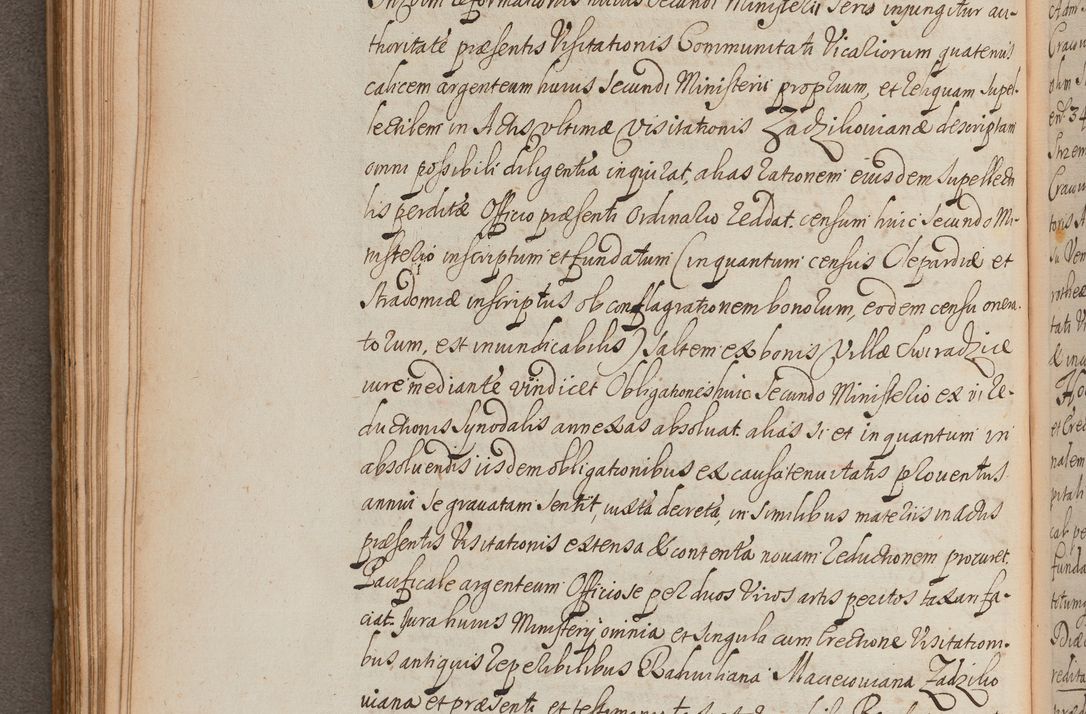 Zdjęcie nr 199 dla obiektu archiwalnego: In Nomine Domini Amen. ACTA VISITATIONIS. Externa sub Anno 1670 in Mense Julio incepta et in Augusto ac aliis Sequentibus eiusdem Anni mensibus per olim Illustrissimum ac Reverendissimum Dominum Andream Trzebicki Episcopum Cracoviensem in Cathedrali Ecclesia peractae, et successive per omnia et singula eiusdem Ecclesiae Sacella seu Capellas continuata atque ad hoc secundum volumen redacta et partim ob pestem Cracoviensem quadriennio grassantem partim ob alia legalia impedimenta quominus eadem Visitatio executa fuerit retardatae Demum morte praefati Illustrissimi et Reverendissimi Andreae Episcopi in Anno 1679 interveniente eadem Acta uti tam posthuma sub felici regimine Illustrissimi et Reverendissimi Domini Joannis Małachowski immediate in eundem Episcopatum succedentes ad effectum et finem executoris Authe. ordinaria in Anno 1682 sunt et fuerunt publicata, atque ideo illis omnibus et singulis quibus interest intimata.  VISITATIO Altarium Ecclesiae Cathedralis Cracoviensis infraspecificatorum circa translationem suorum ministeriorum et unionem Altaribus marmoreis ad quatuor columnas Ecclesiae sitis Anno Domini 1760 Die 17 Mensis Martij peracta. Perillustris Reverendissimus Dominus Hyacinthus Łopacki Canonicus Cathedralis et Archipresbyter Infulatus Cracoviensis Decanus Sandomiriensis a Celsissimo Illustrissimo Reverendissimo Domino Cajetano Ignatio Sołtyk Dei et Apostolicae Sedis Gratia Episcopo Cracoviensi Duce Severiae ad infrascripta delegatus per instrumentum tenoris sequentis ...