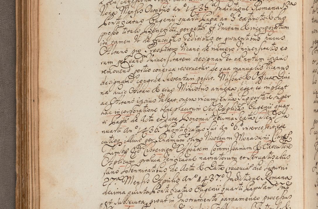 Zdjęcie nr 165 dla obiektu archiwalnego: In Nomine Domini Amen. ACTA VISITATIONIS. Externa sub Anno 1670 in Mense Julio incepta et in Augusto ac aliis Sequentibus eiusdem Anni mensibus per olim Illustrissimum ac Reverendissimum Dominum Andream Trzebicki Episcopum Cracoviensem in Cathedrali Ecclesia peractae, et successive per omnia et singula eiusdem Ecclesiae Sacella seu Capellas continuata atque ad hoc secundum volumen redacta et partim ob pestem Cracoviensem quadriennio grassantem partim ob alia legalia impedimenta quominus eadem Visitatio executa fuerit retardatae Demum morte praefati Illustrissimi et Reverendissimi Andreae Episcopi in Anno 1679 interveniente eadem Acta uti tam posthuma sub felici regimine Illustrissimi et Reverendissimi Domini Joannis Małachowski immediate in eundem Episcopatum succedentes ad effectum et finem executoris Authe. ordinaria in Anno 1682 sunt et fuerunt publicata, atque ideo illis omnibus et singulis quibus interest intimata.  VISITATIO Altarium Ecclesiae Cathedralis Cracoviensis infraspecificatorum circa translationem suorum ministeriorum et unionem Altaribus marmoreis ad quatuor columnas Ecclesiae sitis Anno Domini 1760 Die 17 Mensis Martij peracta. Perillustris Reverendissimus Dominus Hyacinthus Łopacki Canonicus Cathedralis et Archipresbyter Infulatus Cracoviensis Decanus Sandomiriensis a Celsissimo Illustrissimo Reverendissimo Domino Cajetano Ignatio Sołtyk Dei et Apostolicae Sedis Gratia Episcopo Cracoviensi Duce Severiae ad infrascripta delegatus per instrumentum tenoris sequentis ...
