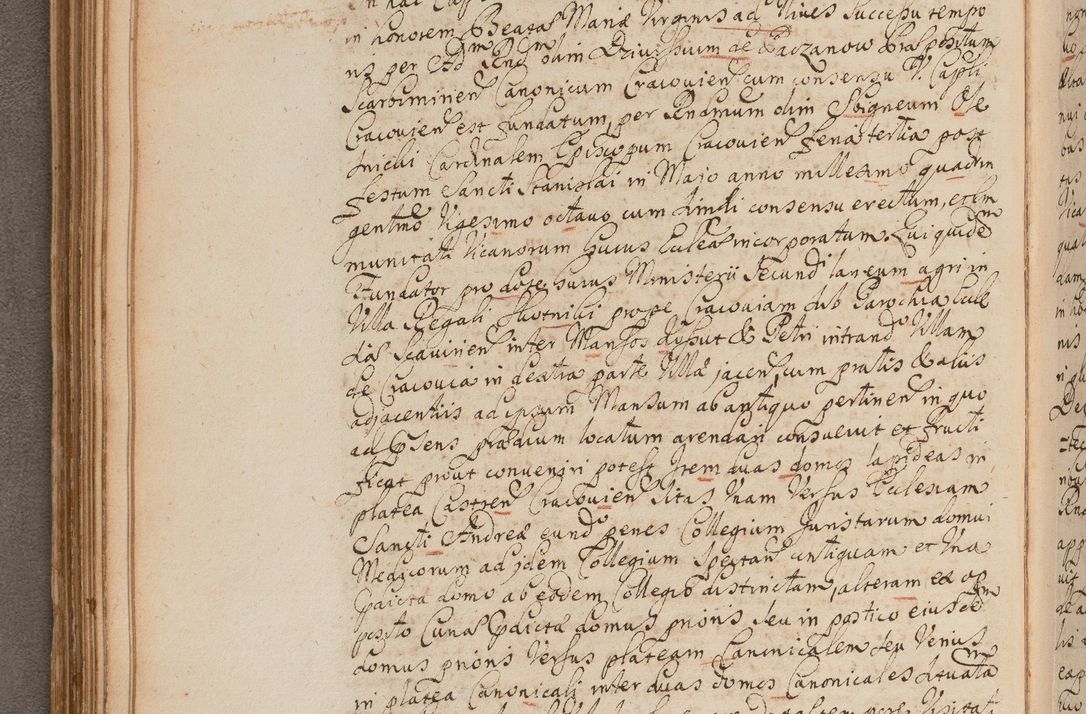 Zdjęcie nr 152 dla obiektu archiwalnego: In Nomine Domini Amen. ACTA VISITATIONIS. Externa sub Anno 1670 in Mense Julio incepta et in Augusto ac aliis Sequentibus eiusdem Anni mensibus per olim Illustrissimum ac Reverendissimum Dominum Andream Trzebicki Episcopum Cracoviensem in Cathedrali Ecclesia peractae, et successive per omnia et singula eiusdem Ecclesiae Sacella seu Capellas continuata atque ad hoc secundum volumen redacta et partim ob pestem Cracoviensem quadriennio grassantem partim ob alia legalia impedimenta quominus eadem Visitatio executa fuerit retardatae Demum morte praefati Illustrissimi et Reverendissimi Andreae Episcopi in Anno 1679 interveniente eadem Acta uti tam posthuma sub felici regimine Illustrissimi et Reverendissimi Domini Joannis Małachowski immediate in eundem Episcopatum succedentes ad effectum et finem executoris Authe. ordinaria in Anno 1682 sunt et fuerunt publicata, atque ideo illis omnibus et singulis quibus interest intimata.  VISITATIO Altarium Ecclesiae Cathedralis Cracoviensis infraspecificatorum circa translationem suorum ministeriorum et unionem Altaribus marmoreis ad quatuor columnas Ecclesiae sitis Anno Domini 1760 Die 17 Mensis Martij peracta. Perillustris Reverendissimus Dominus Hyacinthus Łopacki Canonicus Cathedralis et Archipresbyter Infulatus Cracoviensis Decanus Sandomiriensis a Celsissimo Illustrissimo Reverendissimo Domino Cajetano Ignatio Sołtyk Dei et Apostolicae Sedis Gratia Episcopo Cracoviensi Duce Severiae ad infrascripta delegatus per instrumentum tenoris sequentis ...