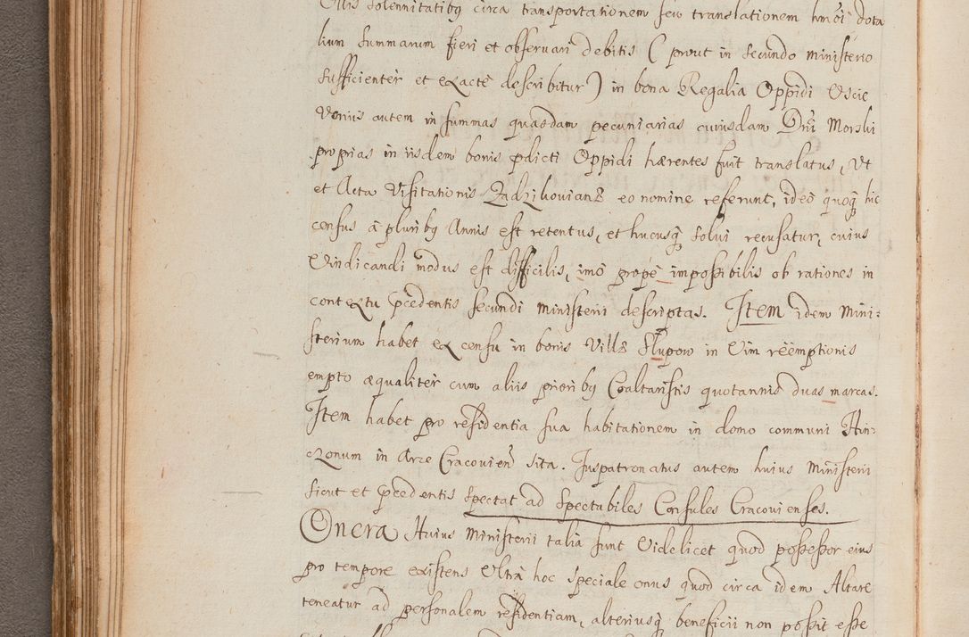 Zdjęcie nr 128 dla obiektu archiwalnego: In Nomine Domini Amen. ACTA VISITATIONIS. Externa sub Anno 1670 in Mense Julio incepta et in Augusto ac aliis Sequentibus eiusdem Anni mensibus per olim Illustrissimum ac Reverendissimum Dominum Andream Trzebicki Episcopum Cracoviensem in Cathedrali Ecclesia peractae, et successive per omnia et singula eiusdem Ecclesiae Sacella seu Capellas continuata atque ad hoc secundum volumen redacta et partim ob pestem Cracoviensem quadriennio grassantem partim ob alia legalia impedimenta quominus eadem Visitatio executa fuerit retardatae Demum morte praefati Illustrissimi et Reverendissimi Andreae Episcopi in Anno 1679 interveniente eadem Acta uti tam posthuma sub felici regimine Illustrissimi et Reverendissimi Domini Joannis Małachowski immediate in eundem Episcopatum succedentes ad effectum et finem executoris Authe. ordinaria in Anno 1682 sunt et fuerunt publicata, atque ideo illis omnibus et singulis quibus interest intimata.  VISITATIO Altarium Ecclesiae Cathedralis Cracoviensis infraspecificatorum circa translationem suorum ministeriorum et unionem Altaribus marmoreis ad quatuor columnas Ecclesiae sitis Anno Domini 1760 Die 17 Mensis Martij peracta. Perillustris Reverendissimus Dominus Hyacinthus Łopacki Canonicus Cathedralis et Archipresbyter Infulatus Cracoviensis Decanus Sandomiriensis a Celsissimo Illustrissimo Reverendissimo Domino Cajetano Ignatio Sołtyk Dei et Apostolicae Sedis Gratia Episcopo Cracoviensi Duce Severiae ad infrascripta delegatus per instrumentum tenoris sequentis ...
