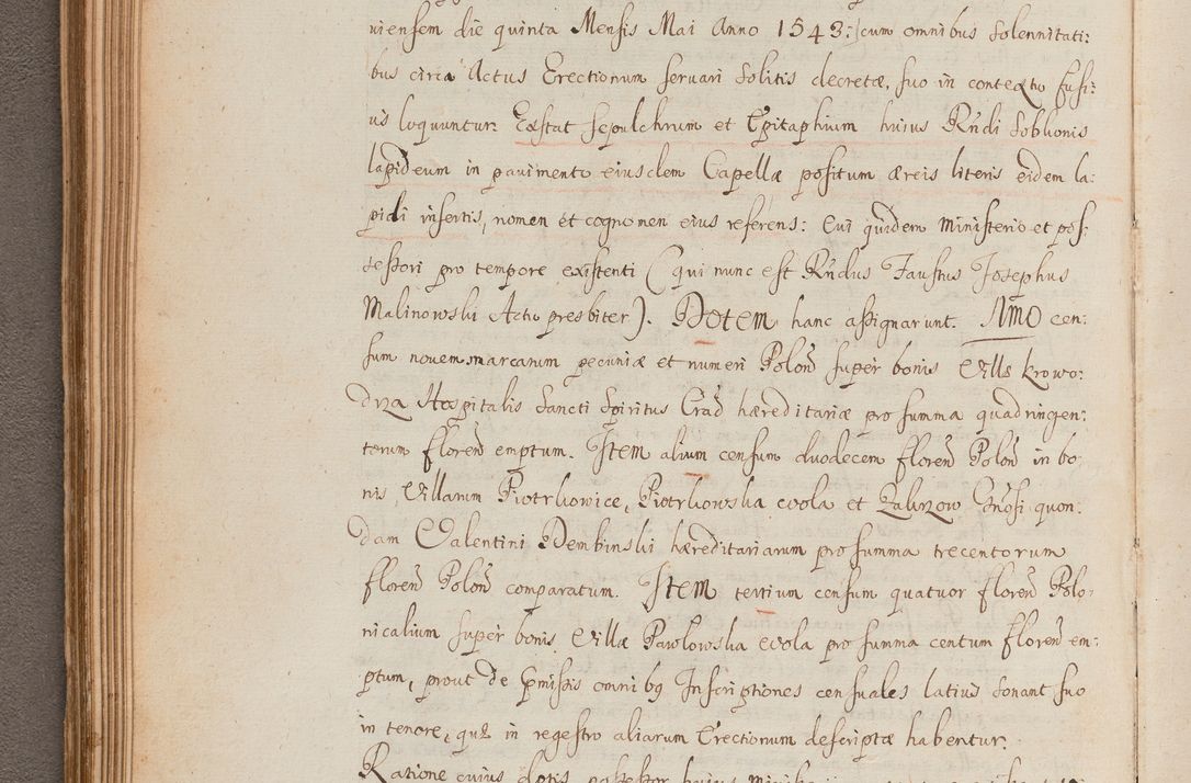Zdjęcie nr 120 dla obiektu archiwalnego: In Nomine Domini Amen. ACTA VISITATIONIS. Externa sub Anno 1670 in Mense Julio incepta et in Augusto ac aliis Sequentibus eiusdem Anni mensibus per olim Illustrissimum ac Reverendissimum Dominum Andream Trzebicki Episcopum Cracoviensem in Cathedrali Ecclesia peractae, et successive per omnia et singula eiusdem Ecclesiae Sacella seu Capellas continuata atque ad hoc secundum volumen redacta et partim ob pestem Cracoviensem quadriennio grassantem partim ob alia legalia impedimenta quominus eadem Visitatio executa fuerit retardatae Demum morte praefati Illustrissimi et Reverendissimi Andreae Episcopi in Anno 1679 interveniente eadem Acta uti tam posthuma sub felici regimine Illustrissimi et Reverendissimi Domini Joannis Małachowski immediate in eundem Episcopatum succedentes ad effectum et finem executoris Authe. ordinaria in Anno 1682 sunt et fuerunt publicata, atque ideo illis omnibus et singulis quibus interest intimata.  VISITATIO Altarium Ecclesiae Cathedralis Cracoviensis infraspecificatorum circa translationem suorum ministeriorum et unionem Altaribus marmoreis ad quatuor columnas Ecclesiae sitis Anno Domini 1760 Die 17 Mensis Martij peracta. Perillustris Reverendissimus Dominus Hyacinthus Łopacki Canonicus Cathedralis et Archipresbyter Infulatus Cracoviensis Decanus Sandomiriensis a Celsissimo Illustrissimo Reverendissimo Domino Cajetano Ignatio Sołtyk Dei et Apostolicae Sedis Gratia Episcopo Cracoviensi Duce Severiae ad infrascripta delegatus per instrumentum tenoris sequentis ...