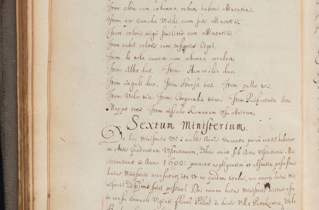 Zdjęcie nr 96 dla obiektu archiwalnego: In Nomine Domini Amen. ACTA VISITATIONIS. Externa sub Anno 1670 in Mense Julio incepta et in Augusto ac aliis Sequentibus eiusdem Anni mensibus per olim Illustrissimum ac Reverendissimum Dominum Andream Trzebicki Episcopum Cracoviensem in Cathedrali Ecclesia peractae, et successive per omnia et singula eiusdem Ecclesiae Sacella seu Capellas continuata atque ad hoc secundum volumen redacta et partim ob pestem Cracoviensem quadriennio grassantem partim ob alia legalia impedimenta quominus eadem Visitatio executa fuerit retardatae Demum morte praefati Illustrissimi et Reverendissimi Andreae Episcopi in Anno 1679 interveniente eadem Acta uti tam posthuma sub felici regimine Illustrissimi et Reverendissimi Domini Joannis Małachowski immediate in eundem Episcopatum succedentes ad effectum et finem executoris Authe. ordinaria in Anno 1682 sunt et fuerunt publicata, atque ideo illis omnibus et singulis quibus interest intimata.  VISITATIO Altarium Ecclesiae Cathedralis Cracoviensis infraspecificatorum circa translationem suorum ministeriorum et unionem Altaribus marmoreis ad quatuor columnas Ecclesiae sitis Anno Domini 1760 Die 17 Mensis Martij peracta. Perillustris Reverendissimus Dominus Hyacinthus Łopacki Canonicus Cathedralis et Archipresbyter Infulatus Cracoviensis Decanus Sandomiriensis a Celsissimo Illustrissimo Reverendissimo Domino Cajetano Ignatio Sołtyk Dei et Apostolicae Sedis Gratia Episcopo Cracoviensi Duce Severiae ad infrascripta delegatus per instrumentum tenoris sequentis ...