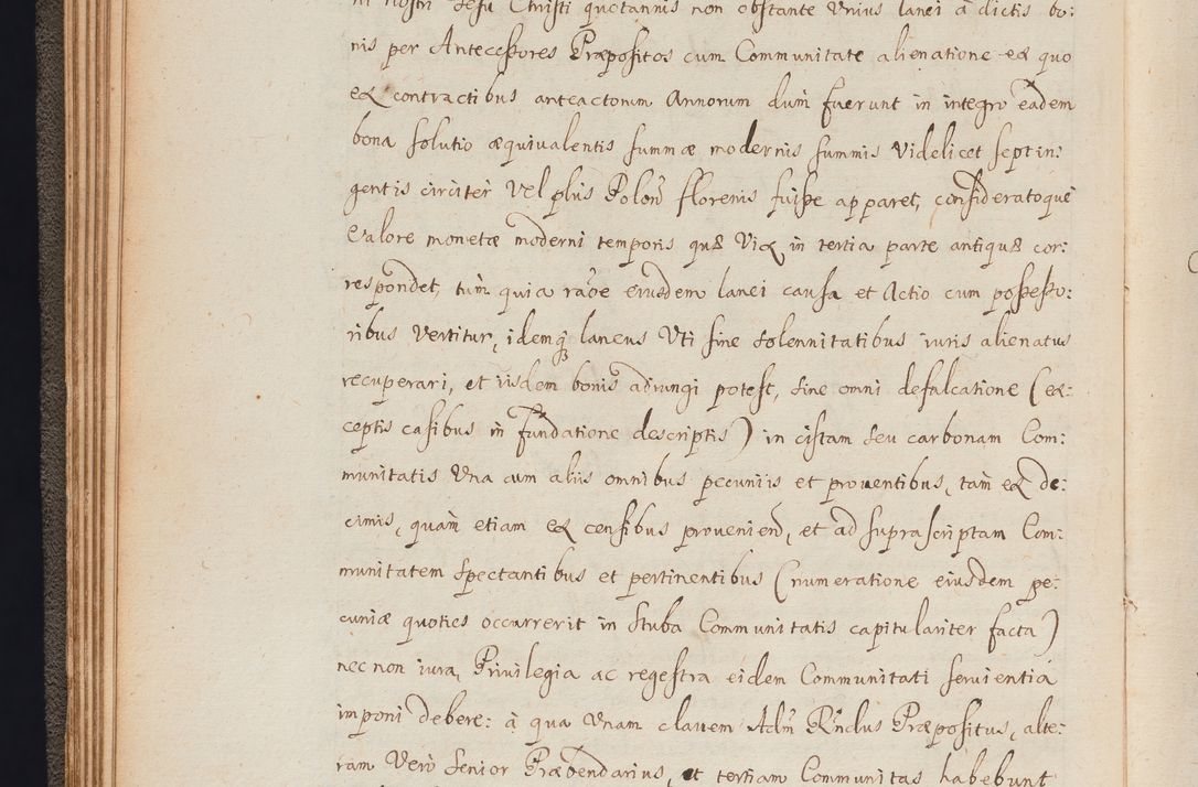Zdjęcie nr 55 dla obiektu archiwalnego: In Nomine Domini Amen. ACTA VISITATIONIS. Externa sub Anno 1670 in Mense Julio incepta et in Augusto ac aliis Sequentibus eiusdem Anni mensibus per olim Illustrissimum ac Reverendissimum Dominum Andream Trzebicki Episcopum Cracoviensem in Cathedrali Ecclesia peractae, et successive per omnia et singula eiusdem Ecclesiae Sacella seu Capellas continuata atque ad hoc secundum volumen redacta et partim ob pestem Cracoviensem quadriennio grassantem partim ob alia legalia impedimenta quominus eadem Visitatio executa fuerit retardatae Demum morte praefati Illustrissimi et Reverendissimi Andreae Episcopi in Anno 1679 interveniente eadem Acta uti tam posthuma sub felici regimine Illustrissimi et Reverendissimi Domini Joannis Małachowski immediate in eundem Episcopatum succedentes ad effectum et finem executoris Authe. ordinaria in Anno 1682 sunt et fuerunt publicata, atque ideo illis omnibus et singulis quibus interest intimata.  VISITATIO Altarium Ecclesiae Cathedralis Cracoviensis infraspecificatorum circa translationem suorum ministeriorum et unionem Altaribus marmoreis ad quatuor columnas Ecclesiae sitis Anno Domini 1760 Die 17 Mensis Martij peracta. Perillustris Reverendissimus Dominus Hyacinthus Łopacki Canonicus Cathedralis et Archipresbyter Infulatus Cracoviensis Decanus Sandomiriensis a Celsissimo Illustrissimo Reverendissimo Domino Cajetano Ignatio Sołtyk Dei et Apostolicae Sedis Gratia Episcopo Cracoviensi Duce Severiae ad infrascripta delegatus per instrumentum tenoris sequentis ...