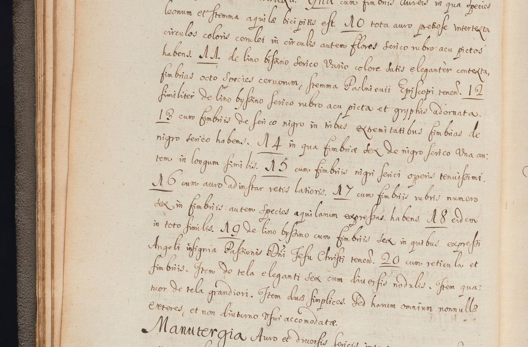 Zdjęcie nr 41 dla obiektu archiwalnego: In Nomine Domini Amen. ACTA VISITATIONIS. Externa sub Anno 1670 in Mense Julio incepta et in Augusto ac aliis Sequentibus eiusdem Anni mensibus per olim Illustrissimum ac Reverendissimum Dominum Andream Trzebicki Episcopum Cracoviensem in Cathedrali Ecclesia peractae, et successive per omnia et singula eiusdem Ecclesiae Sacella seu Capellas continuata atque ad hoc secundum volumen redacta et partim ob pestem Cracoviensem quadriennio grassantem partim ob alia legalia impedimenta quominus eadem Visitatio executa fuerit retardatae Demum morte praefati Illustrissimi et Reverendissimi Andreae Episcopi in Anno 1679 interveniente eadem Acta uti tam posthuma sub felici regimine Illustrissimi et Reverendissimi Domini Joannis Małachowski immediate in eundem Episcopatum succedentes ad effectum et finem executoris Authe. ordinaria in Anno 1682 sunt et fuerunt publicata, atque ideo illis omnibus et singulis quibus interest intimata.  VISITATIO Altarium Ecclesiae Cathedralis Cracoviensis infraspecificatorum circa translationem suorum ministeriorum et unionem Altaribus marmoreis ad quatuor columnas Ecclesiae sitis Anno Domini 1760 Die 17 Mensis Martij peracta. Perillustris Reverendissimus Dominus Hyacinthus Łopacki Canonicus Cathedralis et Archipresbyter Infulatus Cracoviensis Decanus Sandomiriensis a Celsissimo Illustrissimo Reverendissimo Domino Cajetano Ignatio Sołtyk Dei et Apostolicae Sedis Gratia Episcopo Cracoviensi Duce Severiae ad infrascripta delegatus per instrumentum tenoris sequentis ...