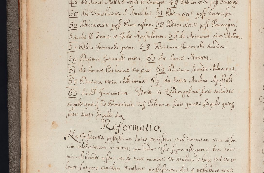 Zdjęcie nr 26 dla obiektu archiwalnego: In Nomine Domini Amen. ACTA VISITATIONIS. Externa sub Anno 1670 in Mense Julio incepta et in Augusto ac aliis Sequentibus eiusdem Anni mensibus per olim Illustrissimum ac Reverendissimum Dominum Andream Trzebicki Episcopum Cracoviensem in Cathedrali Ecclesia peractae, et successive per omnia et singula eiusdem Ecclesiae Sacella seu Capellas continuata atque ad hoc secundum volumen redacta et partim ob pestem Cracoviensem quadriennio grassantem partim ob alia legalia impedimenta quominus eadem Visitatio executa fuerit retardatae Demum morte praefati Illustrissimi et Reverendissimi Andreae Episcopi in Anno 1679 interveniente eadem Acta uti tam posthuma sub felici regimine Illustrissimi et Reverendissimi Domini Joannis Małachowski immediate in eundem Episcopatum succedentes ad effectum et finem executoris Authe. ordinaria in Anno 1682 sunt et fuerunt publicata, atque ideo illis omnibus et singulis quibus interest intimata.  VISITATIO Altarium Ecclesiae Cathedralis Cracoviensis infraspecificatorum circa translationem suorum ministeriorum et unionem Altaribus marmoreis ad quatuor columnas Ecclesiae sitis Anno Domini 1760 Die 17 Mensis Martij peracta. Perillustris Reverendissimus Dominus Hyacinthus Łopacki Canonicus Cathedralis et Archipresbyter Infulatus Cracoviensis Decanus Sandomiriensis a Celsissimo Illustrissimo Reverendissimo Domino Cajetano Ignatio Sołtyk Dei et Apostolicae Sedis Gratia Episcopo Cracoviensi Duce Severiae ad infrascripta delegatus per instrumentum tenoris sequentis ...