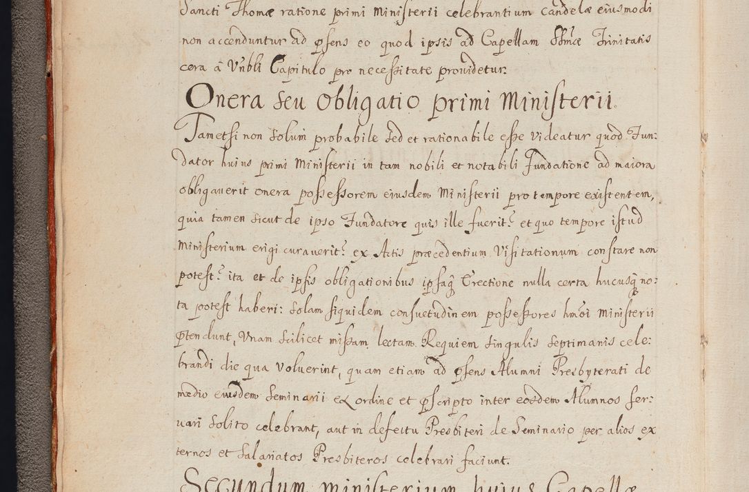 Zdjęcie nr 5 dla obiektu archiwalnego: In Nomine Domini Amen. ACTA VISITATIONIS. Externa sub Anno 1670 in Mense Julio incepta et in Augusto ac aliis Sequentibus eiusdem Anni mensibus per olim Illustrissimum ac Reverendissimum Dominum Andream Trzebicki Episcopum Cracoviensem in Cathedrali Ecclesia peractae, et successive per omnia et singula eiusdem Ecclesiae Sacella seu Capellas continuata atque ad hoc secundum volumen redacta et partim ob pestem Cracoviensem quadriennio grassantem partim ob alia legalia impedimenta quominus eadem Visitatio executa fuerit retardatae Demum morte praefati Illustrissimi et Reverendissimi Andreae Episcopi in Anno 1679 interveniente eadem Acta uti tam posthuma sub felici regimine Illustrissimi et Reverendissimi Domini Joannis Małachowski immediate in eundem Episcopatum succedentes ad effectum et finem executoris Authe. ordinaria in Anno 1682 sunt et fuerunt publicata, atque ideo illis omnibus et singulis quibus interest intimata.  VISITATIO Altarium Ecclesiae Cathedralis Cracoviensis infraspecificatorum circa translationem suorum ministeriorum et unionem Altaribus marmoreis ad quatuor columnas Ecclesiae sitis Anno Domini 1760 Die 17 Mensis Martij peracta. Perillustris Reverendissimus Dominus Hyacinthus Łopacki Canonicus Cathedralis et Archipresbyter Infulatus Cracoviensis Decanus Sandomiriensis a Celsissimo Illustrissimo Reverendissimo Domino Cajetano Ignatio Sołtyk Dei et Apostolicae Sedis Gratia Episcopo Cracoviensi Duce Severiae ad infrascripta delegatus per instrumentum tenoris sequentis ...