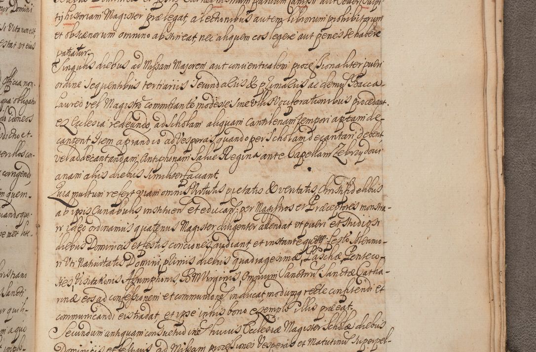 Zdjęcie nr 459 dla obiektu archiwalnego: In Nomine Domini Amen. ACTA VISITATIONIS. Externa sub Anno 1670 in Mense Julio incepta et in Augusto ac aliis Sequentibus eiusdem Anni mensibus per olim Illustrissimum ac Reverendissimum Dominum Andream Trzebicki Episcopum Cracoviensem in Cathedrali Ecclesia peractae, et successive per omnia et singula eiusdem Ecclesiae Sacella seu Capellas continuata atque ad hoc secundum volumen redacta et partim ob pestem Cracoviensem quadriennio grassantem partim ob alia legalia impedimenta quominus eadem Visitatio executa fuerit retardatae Demum morte praefati Illustrissimi et Reverendissimi Andreae Episcopi in Anno 1679 interveniente eadem Acta uti tam posthuma sub felici regimine Illustrissimi et Reverendissimi Domini Joannis Małachowski immediate in eundem Episcopatum succedentes ad effectum et finem executoris Authe. ordinaria in Anno 1682 sunt et fuerunt publicata, atque ideo illis omnibus et singulis quibus interest intimata.  VISITATIO Altarium Ecclesiae Cathedralis Cracoviensis infraspecificatorum circa translationem suorum ministeriorum et unionem Altaribus marmoreis ad quatuor columnas Ecclesiae sitis Anno Domini 1760 Die 17 Mensis Martij peracta. Perillustris Reverendissimus Dominus Hyacinthus Łopacki Canonicus Cathedralis et Archipresbyter Infulatus Cracoviensis Decanus Sandomiriensis a Celsissimo Illustrissimo Reverendissimo Domino Cajetano Ignatio Sołtyk Dei et Apostolicae Sedis Gratia Episcopo Cracoviensi Duce Severiae ad infrascripta delegatus per instrumentum tenoris sequentis ...