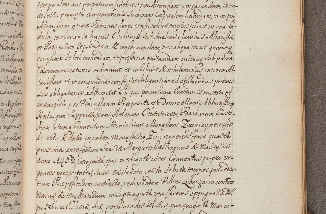 Zdjęcie nr 432 dla obiektu archiwalnego: In Nomine Domini Amen. ACTA VISITATIONIS. Externa sub Anno 1670 in Mense Julio incepta et in Augusto ac aliis Sequentibus eiusdem Anni mensibus per olim Illustrissimum ac Reverendissimum Dominum Andream Trzebicki Episcopum Cracoviensem in Cathedrali Ecclesia peractae, et successive per omnia et singula eiusdem Ecclesiae Sacella seu Capellas continuata atque ad hoc secundum volumen redacta et partim ob pestem Cracoviensem quadriennio grassantem partim ob alia legalia impedimenta quominus eadem Visitatio executa fuerit retardatae Demum morte praefati Illustrissimi et Reverendissimi Andreae Episcopi in Anno 1679 interveniente eadem Acta uti tam posthuma sub felici regimine Illustrissimi et Reverendissimi Domini Joannis Małachowski immediate in eundem Episcopatum succedentes ad effectum et finem executoris Authe. ordinaria in Anno 1682 sunt et fuerunt publicata, atque ideo illis omnibus et singulis quibus interest intimata.  VISITATIO Altarium Ecclesiae Cathedralis Cracoviensis infraspecificatorum circa translationem suorum ministeriorum et unionem Altaribus marmoreis ad quatuor columnas Ecclesiae sitis Anno Domini 1760 Die 17 Mensis Martij peracta. Perillustris Reverendissimus Dominus Hyacinthus Łopacki Canonicus Cathedralis et Archipresbyter Infulatus Cracoviensis Decanus Sandomiriensis a Celsissimo Illustrissimo Reverendissimo Domino Cajetano Ignatio Sołtyk Dei et Apostolicae Sedis Gratia Episcopo Cracoviensi Duce Severiae ad infrascripta delegatus per instrumentum tenoris sequentis ...