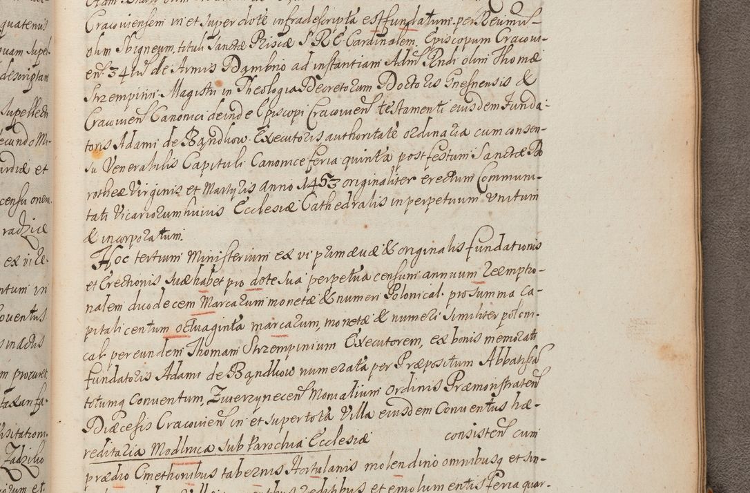 Zdjęcie nr 431 dla obiektu archiwalnego: In Nomine Domini Amen. ACTA VISITATIONIS. Externa sub Anno 1670 in Mense Julio incepta et in Augusto ac aliis Sequentibus eiusdem Anni mensibus per olim Illustrissimum ac Reverendissimum Dominum Andream Trzebicki Episcopum Cracoviensem in Cathedrali Ecclesia peractae, et successive per omnia et singula eiusdem Ecclesiae Sacella seu Capellas continuata atque ad hoc secundum volumen redacta et partim ob pestem Cracoviensem quadriennio grassantem partim ob alia legalia impedimenta quominus eadem Visitatio executa fuerit retardatae Demum morte praefati Illustrissimi et Reverendissimi Andreae Episcopi in Anno 1679 interveniente eadem Acta uti tam posthuma sub felici regimine Illustrissimi et Reverendissimi Domini Joannis Małachowski immediate in eundem Episcopatum succedentes ad effectum et finem executoris Authe. ordinaria in Anno 1682 sunt et fuerunt publicata, atque ideo illis omnibus et singulis quibus interest intimata.  VISITATIO Altarium Ecclesiae Cathedralis Cracoviensis infraspecificatorum circa translationem suorum ministeriorum et unionem Altaribus marmoreis ad quatuor columnas Ecclesiae sitis Anno Domini 1760 Die 17 Mensis Martij peracta. Perillustris Reverendissimus Dominus Hyacinthus Łopacki Canonicus Cathedralis et Archipresbyter Infulatus Cracoviensis Decanus Sandomiriensis a Celsissimo Illustrissimo Reverendissimo Domino Cajetano Ignatio Sołtyk Dei et Apostolicae Sedis Gratia Episcopo Cracoviensi Duce Severiae ad infrascripta delegatus per instrumentum tenoris sequentis ...