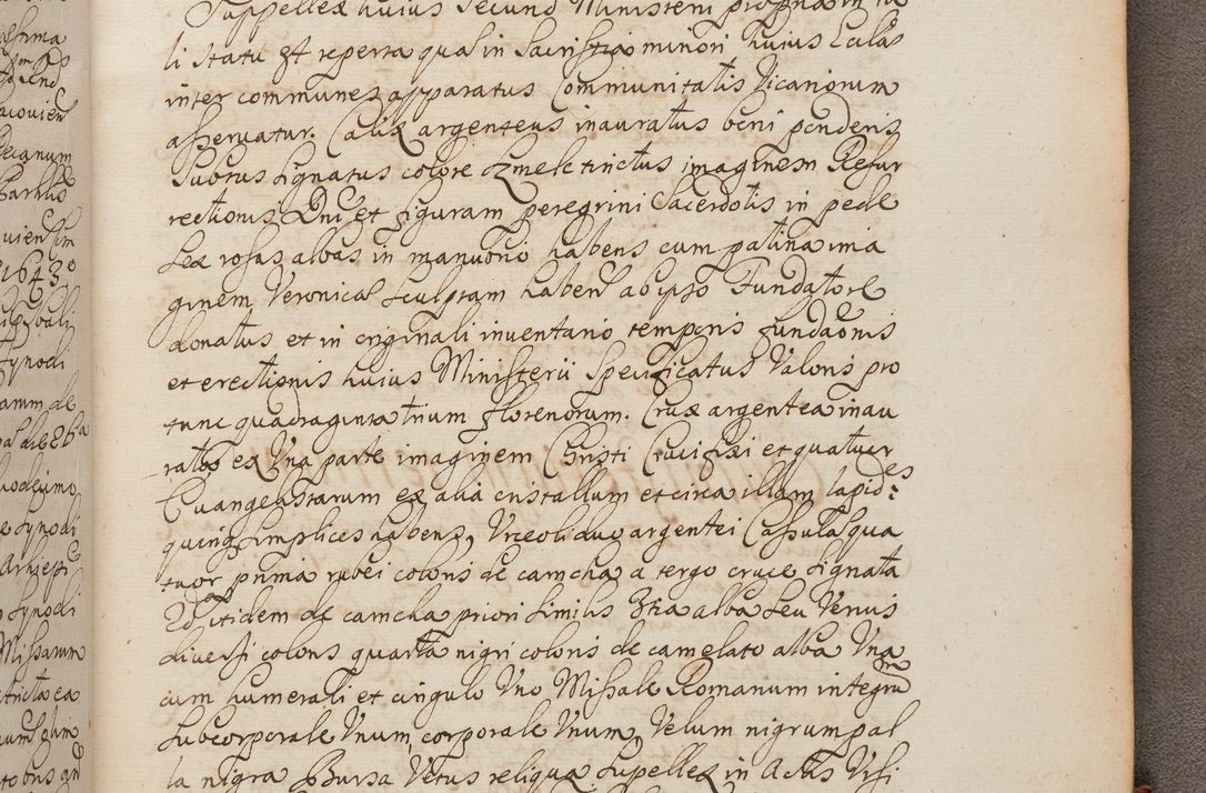 Zdjęcie nr 406 dla obiektu archiwalnego: In Nomine Domini Amen. ACTA VISITATIONIS. Externa sub Anno 1670 in Mense Julio incepta et in Augusto ac aliis Sequentibus eiusdem Anni mensibus per olim Illustrissimum ac Reverendissimum Dominum Andream Trzebicki Episcopum Cracoviensem in Cathedrali Ecclesia peractae, et successive per omnia et singula eiusdem Ecclesiae Sacella seu Capellas continuata atque ad hoc secundum volumen redacta et partim ob pestem Cracoviensem quadriennio grassantem partim ob alia legalia impedimenta quominus eadem Visitatio executa fuerit retardatae Demum morte praefati Illustrissimi et Reverendissimi Andreae Episcopi in Anno 1679 interveniente eadem Acta uti tam posthuma sub felici regimine Illustrissimi et Reverendissimi Domini Joannis Małachowski immediate in eundem Episcopatum succedentes ad effectum et finem executoris Authe. ordinaria in Anno 1682 sunt et fuerunt publicata, atque ideo illis omnibus et singulis quibus interest intimata.  VISITATIO Altarium Ecclesiae Cathedralis Cracoviensis infraspecificatorum circa translationem suorum ministeriorum et unionem Altaribus marmoreis ad quatuor columnas Ecclesiae sitis Anno Domini 1760 Die 17 Mensis Martij peracta. Perillustris Reverendissimus Dominus Hyacinthus Łopacki Canonicus Cathedralis et Archipresbyter Infulatus Cracoviensis Decanus Sandomiriensis a Celsissimo Illustrissimo Reverendissimo Domino Cajetano Ignatio Sołtyk Dei et Apostolicae Sedis Gratia Episcopo Cracoviensi Duce Severiae ad infrascripta delegatus per instrumentum tenoris sequentis ...