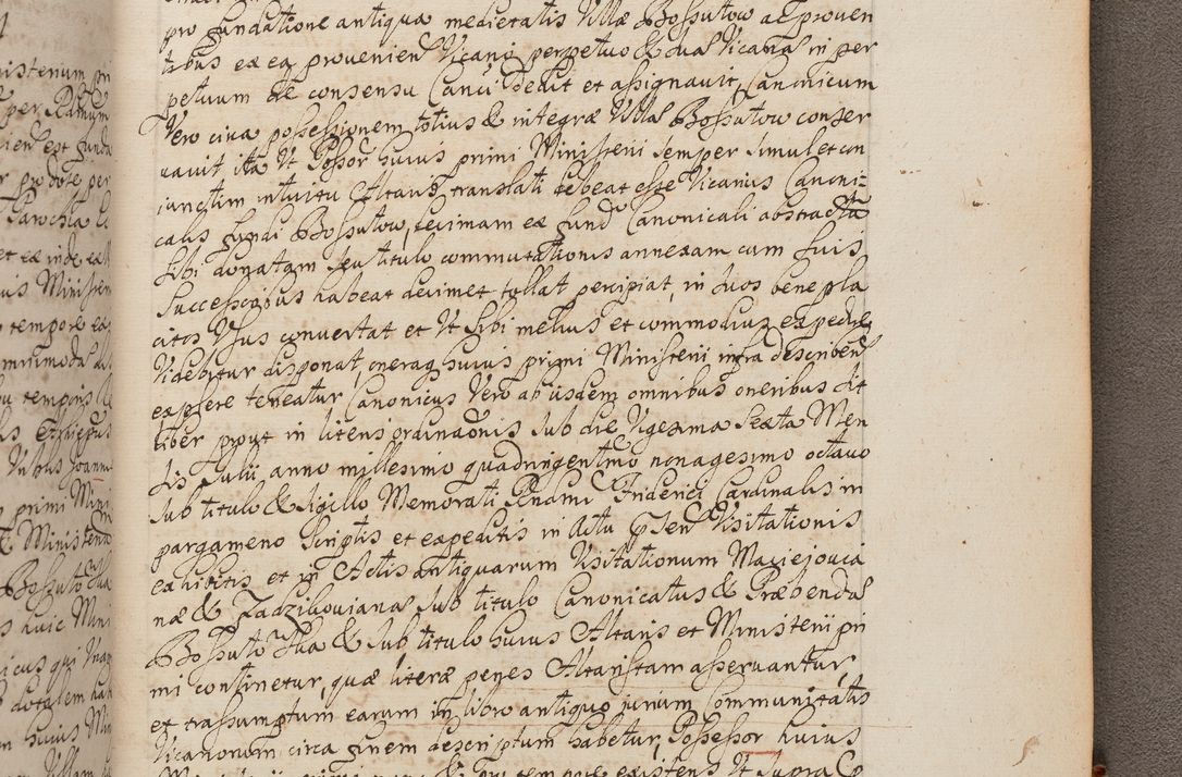 Zdjęcie nr 382 dla obiektu archiwalnego: In Nomine Domini Amen. ACTA VISITATIONIS. Externa sub Anno 1670 in Mense Julio incepta et in Augusto ac aliis Sequentibus eiusdem Anni mensibus per olim Illustrissimum ac Reverendissimum Dominum Andream Trzebicki Episcopum Cracoviensem in Cathedrali Ecclesia peractae, et successive per omnia et singula eiusdem Ecclesiae Sacella seu Capellas continuata atque ad hoc secundum volumen redacta et partim ob pestem Cracoviensem quadriennio grassantem partim ob alia legalia impedimenta quominus eadem Visitatio executa fuerit retardatae Demum morte praefati Illustrissimi et Reverendissimi Andreae Episcopi in Anno 1679 interveniente eadem Acta uti tam posthuma sub felici regimine Illustrissimi et Reverendissimi Domini Joannis Małachowski immediate in eundem Episcopatum succedentes ad effectum et finem executoris Authe. ordinaria in Anno 1682 sunt et fuerunt publicata, atque ideo illis omnibus et singulis quibus interest intimata.  VISITATIO Altarium Ecclesiae Cathedralis Cracoviensis infraspecificatorum circa translationem suorum ministeriorum et unionem Altaribus marmoreis ad quatuor columnas Ecclesiae sitis Anno Domini 1760 Die 17 Mensis Martij peracta. Perillustris Reverendissimus Dominus Hyacinthus Łopacki Canonicus Cathedralis et Archipresbyter Infulatus Cracoviensis Decanus Sandomiriensis a Celsissimo Illustrissimo Reverendissimo Domino Cajetano Ignatio Sołtyk Dei et Apostolicae Sedis Gratia Episcopo Cracoviensi Duce Severiae ad infrascripta delegatus per instrumentum tenoris sequentis ...