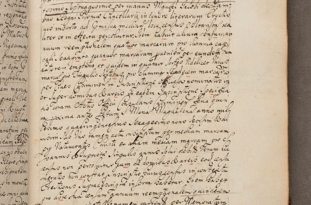 Zdjęcie nr 375 dla obiektu archiwalnego: In Nomine Domini Amen. ACTA VISITATIONIS. Externa sub Anno 1670 in Mense Julio incepta et in Augusto ac aliis Sequentibus eiusdem Anni mensibus per olim Illustrissimum ac Reverendissimum Dominum Andream Trzebicki Episcopum Cracoviensem in Cathedrali Ecclesia peractae, et successive per omnia et singula eiusdem Ecclesiae Sacella seu Capellas continuata atque ad hoc secundum volumen redacta et partim ob pestem Cracoviensem quadriennio grassantem partim ob alia legalia impedimenta quominus eadem Visitatio executa fuerit retardatae Demum morte praefati Illustrissimi et Reverendissimi Andreae Episcopi in Anno 1679 interveniente eadem Acta uti tam posthuma sub felici regimine Illustrissimi et Reverendissimi Domini Joannis Małachowski immediate in eundem Episcopatum succedentes ad effectum et finem executoris Authe. ordinaria in Anno 1682 sunt et fuerunt publicata, atque ideo illis omnibus et singulis quibus interest intimata.  VISITATIO Altarium Ecclesiae Cathedralis Cracoviensis infraspecificatorum circa translationem suorum ministeriorum et unionem Altaribus marmoreis ad quatuor columnas Ecclesiae sitis Anno Domini 1760 Die 17 Mensis Martij peracta. Perillustris Reverendissimus Dominus Hyacinthus Łopacki Canonicus Cathedralis et Archipresbyter Infulatus Cracoviensis Decanus Sandomiriensis a Celsissimo Illustrissimo Reverendissimo Domino Cajetano Ignatio Sołtyk Dei et Apostolicae Sedis Gratia Episcopo Cracoviensi Duce Severiae ad infrascripta delegatus per instrumentum tenoris sequentis ...