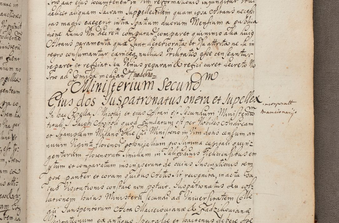 Zdjęcie nr 371 dla obiektu archiwalnego: In Nomine Domini Amen. ACTA VISITATIONIS. Externa sub Anno 1670 in Mense Julio incepta et in Augusto ac aliis Sequentibus eiusdem Anni mensibus per olim Illustrissimum ac Reverendissimum Dominum Andream Trzebicki Episcopum Cracoviensem in Cathedrali Ecclesia peractae, et successive per omnia et singula eiusdem Ecclesiae Sacella seu Capellas continuata atque ad hoc secundum volumen redacta et partim ob pestem Cracoviensem quadriennio grassantem partim ob alia legalia impedimenta quominus eadem Visitatio executa fuerit retardatae Demum morte praefati Illustrissimi et Reverendissimi Andreae Episcopi in Anno 1679 interveniente eadem Acta uti tam posthuma sub felici regimine Illustrissimi et Reverendissimi Domini Joannis Małachowski immediate in eundem Episcopatum succedentes ad effectum et finem executoris Authe. ordinaria in Anno 1682 sunt et fuerunt publicata, atque ideo illis omnibus et singulis quibus interest intimata.  VISITATIO Altarium Ecclesiae Cathedralis Cracoviensis infraspecificatorum circa translationem suorum ministeriorum et unionem Altaribus marmoreis ad quatuor columnas Ecclesiae sitis Anno Domini 1760 Die 17 Mensis Martij peracta. Perillustris Reverendissimus Dominus Hyacinthus Łopacki Canonicus Cathedralis et Archipresbyter Infulatus Cracoviensis Decanus Sandomiriensis a Celsissimo Illustrissimo Reverendissimo Domino Cajetano Ignatio Sołtyk Dei et Apostolicae Sedis Gratia Episcopo Cracoviensi Duce Severiae ad infrascripta delegatus per instrumentum tenoris sequentis ...