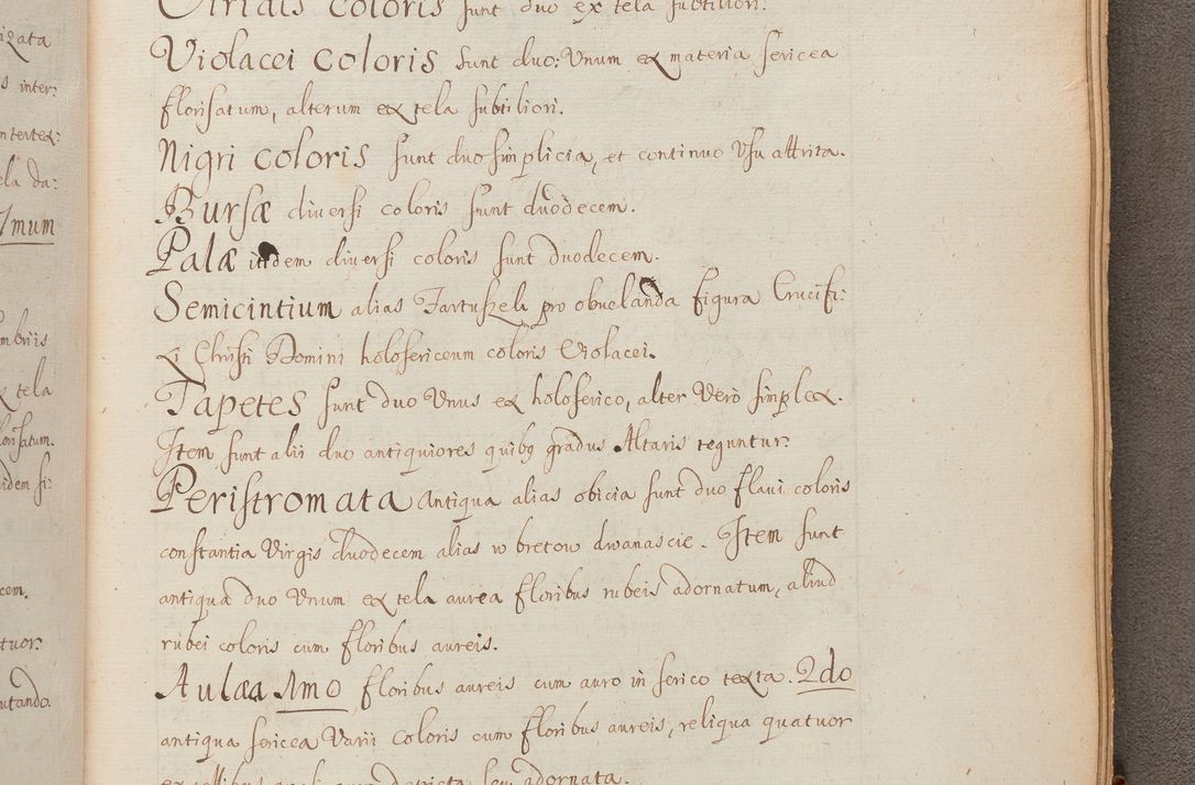 Zdjęcie nr 341 dla obiektu archiwalnego: In Nomine Domini Amen. ACTA VISITATIONIS. Externa sub Anno 1670 in Mense Julio incepta et in Augusto ac aliis Sequentibus eiusdem Anni mensibus per olim Illustrissimum ac Reverendissimum Dominum Andream Trzebicki Episcopum Cracoviensem in Cathedrali Ecclesia peractae, et successive per omnia et singula eiusdem Ecclesiae Sacella seu Capellas continuata atque ad hoc secundum volumen redacta et partim ob pestem Cracoviensem quadriennio grassantem partim ob alia legalia impedimenta quominus eadem Visitatio executa fuerit retardatae Demum morte praefati Illustrissimi et Reverendissimi Andreae Episcopi in Anno 1679 interveniente eadem Acta uti tam posthuma sub felici regimine Illustrissimi et Reverendissimi Domini Joannis Małachowski immediate in eundem Episcopatum succedentes ad effectum et finem executoris Authe. ordinaria in Anno 1682 sunt et fuerunt publicata, atque ideo illis omnibus et singulis quibus interest intimata.  VISITATIO Altarium Ecclesiae Cathedralis Cracoviensis infraspecificatorum circa translationem suorum ministeriorum et unionem Altaribus marmoreis ad quatuor columnas Ecclesiae sitis Anno Domini 1760 Die 17 Mensis Martij peracta. Perillustris Reverendissimus Dominus Hyacinthus Łopacki Canonicus Cathedralis et Archipresbyter Infulatus Cracoviensis Decanus Sandomiriensis a Celsissimo Illustrissimo Reverendissimo Domino Cajetano Ignatio Sołtyk Dei et Apostolicae Sedis Gratia Episcopo Cracoviensi Duce Severiae ad infrascripta delegatus per instrumentum tenoris sequentis ...
