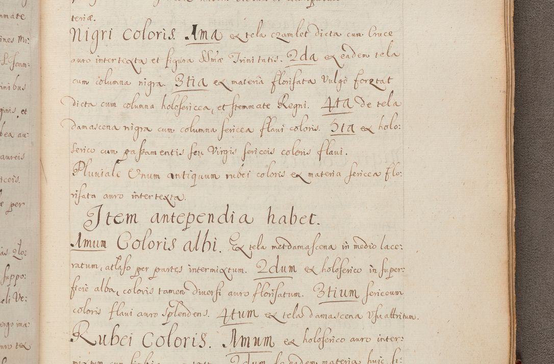 Zdjęcie nr 340 dla obiektu archiwalnego: In Nomine Domini Amen. ACTA VISITATIONIS. Externa sub Anno 1670 in Mense Julio incepta et in Augusto ac aliis Sequentibus eiusdem Anni mensibus per olim Illustrissimum ac Reverendissimum Dominum Andream Trzebicki Episcopum Cracoviensem in Cathedrali Ecclesia peractae, et successive per omnia et singula eiusdem Ecclesiae Sacella seu Capellas continuata atque ad hoc secundum volumen redacta et partim ob pestem Cracoviensem quadriennio grassantem partim ob alia legalia impedimenta quominus eadem Visitatio executa fuerit retardatae Demum morte praefati Illustrissimi et Reverendissimi Andreae Episcopi in Anno 1679 interveniente eadem Acta uti tam posthuma sub felici regimine Illustrissimi et Reverendissimi Domini Joannis Małachowski immediate in eundem Episcopatum succedentes ad effectum et finem executoris Authe. ordinaria in Anno 1682 sunt et fuerunt publicata, atque ideo illis omnibus et singulis quibus interest intimata.  VISITATIO Altarium Ecclesiae Cathedralis Cracoviensis infraspecificatorum circa translationem suorum ministeriorum et unionem Altaribus marmoreis ad quatuor columnas Ecclesiae sitis Anno Domini 1760 Die 17 Mensis Martij peracta. Perillustris Reverendissimus Dominus Hyacinthus Łopacki Canonicus Cathedralis et Archipresbyter Infulatus Cracoviensis Decanus Sandomiriensis a Celsissimo Illustrissimo Reverendissimo Domino Cajetano Ignatio Sołtyk Dei et Apostolicae Sedis Gratia Episcopo Cracoviensi Duce Severiae ad infrascripta delegatus per instrumentum tenoris sequentis ...