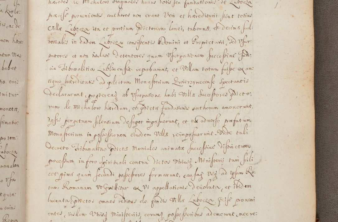 Zdjęcie nr 322 dla obiektu archiwalnego: In Nomine Domini Amen. ACTA VISITATIONIS. Externa sub Anno 1670 in Mense Julio incepta et in Augusto ac aliis Sequentibus eiusdem Anni mensibus per olim Illustrissimum ac Reverendissimum Dominum Andream Trzebicki Episcopum Cracoviensem in Cathedrali Ecclesia peractae, et successive per omnia et singula eiusdem Ecclesiae Sacella seu Capellas continuata atque ad hoc secundum volumen redacta et partim ob pestem Cracoviensem quadriennio grassantem partim ob alia legalia impedimenta quominus eadem Visitatio executa fuerit retardatae Demum morte praefati Illustrissimi et Reverendissimi Andreae Episcopi in Anno 1679 interveniente eadem Acta uti tam posthuma sub felici regimine Illustrissimi et Reverendissimi Domini Joannis Małachowski immediate in eundem Episcopatum succedentes ad effectum et finem executoris Authe. ordinaria in Anno 1682 sunt et fuerunt publicata, atque ideo illis omnibus et singulis quibus interest intimata.  VISITATIO Altarium Ecclesiae Cathedralis Cracoviensis infraspecificatorum circa translationem suorum ministeriorum et unionem Altaribus marmoreis ad quatuor columnas Ecclesiae sitis Anno Domini 1760 Die 17 Mensis Martij peracta. Perillustris Reverendissimus Dominus Hyacinthus Łopacki Canonicus Cathedralis et Archipresbyter Infulatus Cracoviensis Decanus Sandomiriensis a Celsissimo Illustrissimo Reverendissimo Domino Cajetano Ignatio Sołtyk Dei et Apostolicae Sedis Gratia Episcopo Cracoviensi Duce Severiae ad infrascripta delegatus per instrumentum tenoris sequentis ...