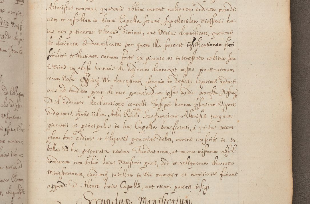 Zdjęcie nr 317 dla obiektu archiwalnego: In Nomine Domini Amen. ACTA VISITATIONIS. Externa sub Anno 1670 in Mense Julio incepta et in Augusto ac aliis Sequentibus eiusdem Anni mensibus per olim Illustrissimum ac Reverendissimum Dominum Andream Trzebicki Episcopum Cracoviensem in Cathedrali Ecclesia peractae, et successive per omnia et singula eiusdem Ecclesiae Sacella seu Capellas continuata atque ad hoc secundum volumen redacta et partim ob pestem Cracoviensem quadriennio grassantem partim ob alia legalia impedimenta quominus eadem Visitatio executa fuerit retardatae Demum morte praefati Illustrissimi et Reverendissimi Andreae Episcopi in Anno 1679 interveniente eadem Acta uti tam posthuma sub felici regimine Illustrissimi et Reverendissimi Domini Joannis Małachowski immediate in eundem Episcopatum succedentes ad effectum et finem executoris Authe. ordinaria in Anno 1682 sunt et fuerunt publicata, atque ideo illis omnibus et singulis quibus interest intimata.  VISITATIO Altarium Ecclesiae Cathedralis Cracoviensis infraspecificatorum circa translationem suorum ministeriorum et unionem Altaribus marmoreis ad quatuor columnas Ecclesiae sitis Anno Domini 1760 Die 17 Mensis Martij peracta. Perillustris Reverendissimus Dominus Hyacinthus Łopacki Canonicus Cathedralis et Archipresbyter Infulatus Cracoviensis Decanus Sandomiriensis a Celsissimo Illustrissimo Reverendissimo Domino Cajetano Ignatio Sołtyk Dei et Apostolicae Sedis Gratia Episcopo Cracoviensi Duce Severiae ad infrascripta delegatus per instrumentum tenoris sequentis ...