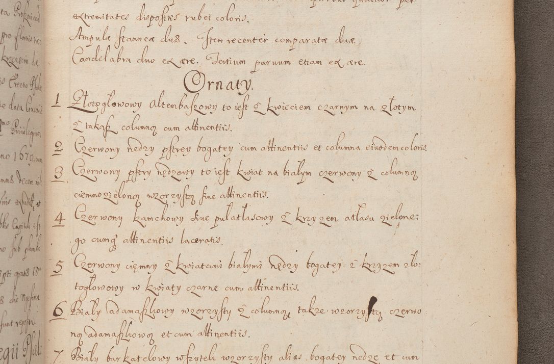 Zdjęcie nr 306 dla obiektu archiwalnego: In Nomine Domini Amen. ACTA VISITATIONIS. Externa sub Anno 1670 in Mense Julio incepta et in Augusto ac aliis Sequentibus eiusdem Anni mensibus per olim Illustrissimum ac Reverendissimum Dominum Andream Trzebicki Episcopum Cracoviensem in Cathedrali Ecclesia peractae, et successive per omnia et singula eiusdem Ecclesiae Sacella seu Capellas continuata atque ad hoc secundum volumen redacta et partim ob pestem Cracoviensem quadriennio grassantem partim ob alia legalia impedimenta quominus eadem Visitatio executa fuerit retardatae Demum morte praefati Illustrissimi et Reverendissimi Andreae Episcopi in Anno 1679 interveniente eadem Acta uti tam posthuma sub felici regimine Illustrissimi et Reverendissimi Domini Joannis Małachowski immediate in eundem Episcopatum succedentes ad effectum et finem executoris Authe. ordinaria in Anno 1682 sunt et fuerunt publicata, atque ideo illis omnibus et singulis quibus interest intimata.  VISITATIO Altarium Ecclesiae Cathedralis Cracoviensis infraspecificatorum circa translationem suorum ministeriorum et unionem Altaribus marmoreis ad quatuor columnas Ecclesiae sitis Anno Domini 1760 Die 17 Mensis Martij peracta. Perillustris Reverendissimus Dominus Hyacinthus Łopacki Canonicus Cathedralis et Archipresbyter Infulatus Cracoviensis Decanus Sandomiriensis a Celsissimo Illustrissimo Reverendissimo Domino Cajetano Ignatio Sołtyk Dei et Apostolicae Sedis Gratia Episcopo Cracoviensi Duce Severiae ad infrascripta delegatus per instrumentum tenoris sequentis ...