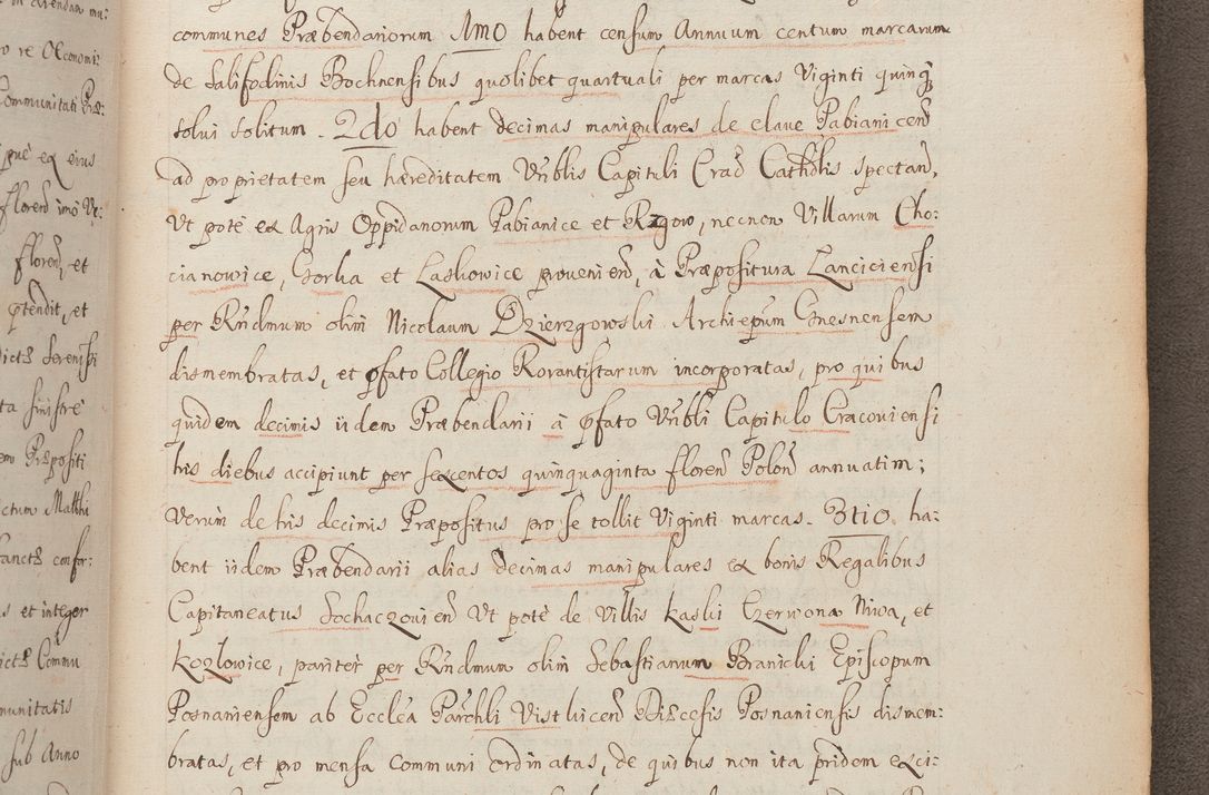 Zdjęcie nr 276 dla obiektu archiwalnego: In Nomine Domini Amen. ACTA VISITATIONIS. Externa sub Anno 1670 in Mense Julio incepta et in Augusto ac aliis Sequentibus eiusdem Anni mensibus per olim Illustrissimum ac Reverendissimum Dominum Andream Trzebicki Episcopum Cracoviensem in Cathedrali Ecclesia peractae, et successive per omnia et singula eiusdem Ecclesiae Sacella seu Capellas continuata atque ad hoc secundum volumen redacta et partim ob pestem Cracoviensem quadriennio grassantem partim ob alia legalia impedimenta quominus eadem Visitatio executa fuerit retardatae Demum morte praefati Illustrissimi et Reverendissimi Andreae Episcopi in Anno 1679 interveniente eadem Acta uti tam posthuma sub felici regimine Illustrissimi et Reverendissimi Domini Joannis Małachowski immediate in eundem Episcopatum succedentes ad effectum et finem executoris Authe. ordinaria in Anno 1682 sunt et fuerunt publicata, atque ideo illis omnibus et singulis quibus interest intimata.  VISITATIO Altarium Ecclesiae Cathedralis Cracoviensis infraspecificatorum circa translationem suorum ministeriorum et unionem Altaribus marmoreis ad quatuor columnas Ecclesiae sitis Anno Domini 1760 Die 17 Mensis Martij peracta. Perillustris Reverendissimus Dominus Hyacinthus Łopacki Canonicus Cathedralis et Archipresbyter Infulatus Cracoviensis Decanus Sandomiriensis a Celsissimo Illustrissimo Reverendissimo Domino Cajetano Ignatio Sołtyk Dei et Apostolicae Sedis Gratia Episcopo Cracoviensi Duce Severiae ad infrascripta delegatus per instrumentum tenoris sequentis ...