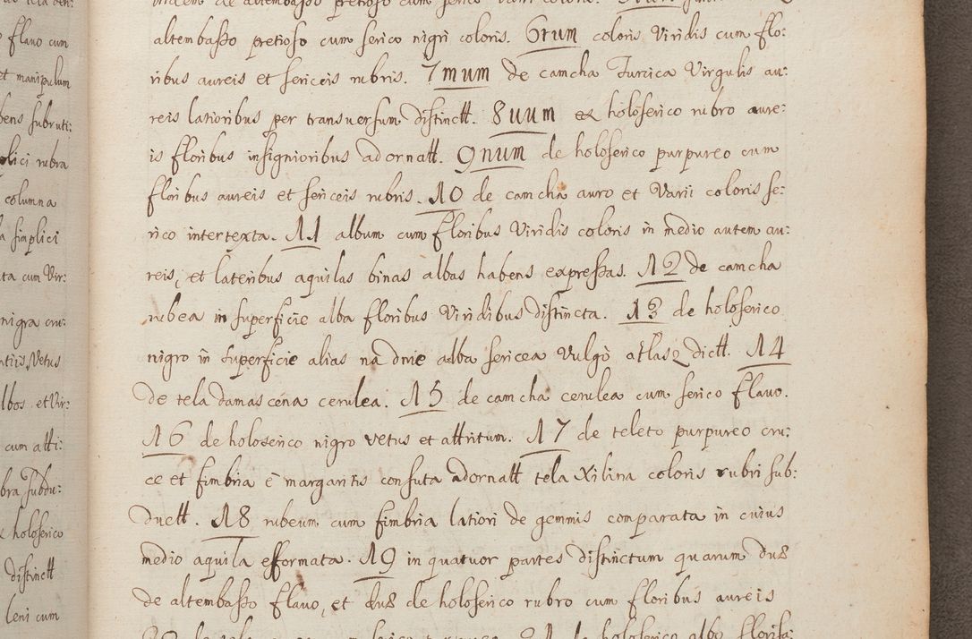 Zdjęcie nr 271 dla obiektu archiwalnego: In Nomine Domini Amen. ACTA VISITATIONIS. Externa sub Anno 1670 in Mense Julio incepta et in Augusto ac aliis Sequentibus eiusdem Anni mensibus per olim Illustrissimum ac Reverendissimum Dominum Andream Trzebicki Episcopum Cracoviensem in Cathedrali Ecclesia peractae, et successive per omnia et singula eiusdem Ecclesiae Sacella seu Capellas continuata atque ad hoc secundum volumen redacta et partim ob pestem Cracoviensem quadriennio grassantem partim ob alia legalia impedimenta quominus eadem Visitatio executa fuerit retardatae Demum morte praefati Illustrissimi et Reverendissimi Andreae Episcopi in Anno 1679 interveniente eadem Acta uti tam posthuma sub felici regimine Illustrissimi et Reverendissimi Domini Joannis Małachowski immediate in eundem Episcopatum succedentes ad effectum et finem executoris Authe. ordinaria in Anno 1682 sunt et fuerunt publicata, atque ideo illis omnibus et singulis quibus interest intimata.  VISITATIO Altarium Ecclesiae Cathedralis Cracoviensis infraspecificatorum circa translationem suorum ministeriorum et unionem Altaribus marmoreis ad quatuor columnas Ecclesiae sitis Anno Domini 1760 Die 17 Mensis Martij peracta. Perillustris Reverendissimus Dominus Hyacinthus Łopacki Canonicus Cathedralis et Archipresbyter Infulatus Cracoviensis Decanus Sandomiriensis a Celsissimo Illustrissimo Reverendissimo Domino Cajetano Ignatio Sołtyk Dei et Apostolicae Sedis Gratia Episcopo Cracoviensi Duce Severiae ad infrascripta delegatus per instrumentum tenoris sequentis ...
