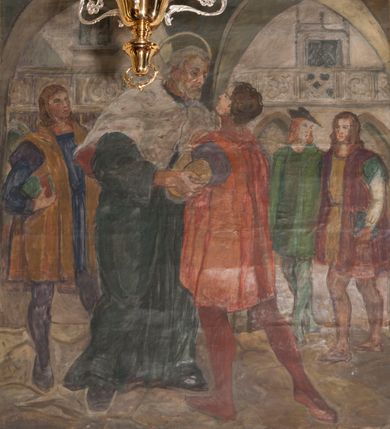 Zdjęcie nr 3: Ściany prezbiterium artykułowane malowanymi en grisaille, kompozytowymi pilastrami ustawionymi na wysokim cokole, dźwigającymi belkowanie, zakończone kostkowaniem, z tryglifami na ich osi. Cokół i fryz dekorowane płycinami z malowaną imitacją czerwonej marmoryzacji. Między pilastrami w połowie wysokości ściany malowane nisze zamknięte konchami z wizerunkami świętych, sceny ze świętymi w prostokątnych ramach i medaliony. Nisze i medaliony ukazane na beżowym tle, ujęte od dołu i od góry wicią roślinną z uskrzydlonymi główkami anielskimi i z krzyżami malowanymi en grisaille. Sceny ze świętymi ukazane na tle ścian pokrytych imitacją jasnobrązowej marmoryzacji. Na ścianie północnej w czerwonych niszach całopostaciowe przedstawienia św. Szymona z Lipnicy, św. Jacka oraz św. Andrzeja Boboli malowane en grisaille. Nad drzwiami do zakrystii malowana monochromatycznie w odcieniach czerwieni scena ze św. Kazimierzem klęczącym przed krucyfiksem, w towarzystwie puttów. Pomiędzy niszami scena ze św. Stanisławem wskrzeszającym Piotrowina. Na ścianie południowej w czerwonych niszach całopostaciowe przedstawienia św. Kingi i bł. Bronisławy malowane en grisaille oraz malowane dwie sceny ujęte ramami ukazujące św. Jana Kantego z uczniami na dziedzińcu Collegium Maius oraz św. Wojciecha podczas kazania. Pod oknem malowana podłużna płycina, ujęta ramą z monochromatycznym przedstawieniem aniołków w tanecznych pozach w jasnoczerwonych odcieniach. Na ścianie zamykającej prezbiterium namalowane en grisaille dwa medaliony z popiersiami św. Stanisława Kostki i św. Jadwigi. Strop w części prezbiterialnej ujęty ramą z kasetonów o niebieskim tle z rozetami. Pole środkowe stropu wypełnione białą wicią roślinną na bladoróżowym tle. W centralnej części plafon w formie stojącego prostokąta z wyłamanymi na kształt łuków odcinkowych bokami, ujęty rzeźbioną ramą, z przedstawieniem ofiarowania kluczy św. Piotrowi. 
Ściany nawy artykułowane analogicznymi względem prezbiterium pilastrami na cokołach, dźwigającymi belkowanie. Pomiędzy otworami okiennymi malowane nisze z postaciami Chrystusa (ściana północna) i Marii (ściana południowa). Strop nad nawą główną ujęty bordiurą z kasetonów o niebieskim tle z rozetami. W centralnej części plafon w formie stojącego prostokąta z wyłamanymi na kształt łuków odcinkowych bokami, krótszymi wypukłymi, dłuższymi wklęsłymi, ujęty rzeźbioną ramą, z przedstawieniem kazania św. Pawła w Atenach. W czterech narożach plafonu bladoczerwone pola o nieregularnym kształcie wypełnione wicią roślinną z atrybutami godności kościelnych – tiarą papieską, stułą, tablicami prawa (papież), kapeluszem kardynalskim, księgą, stułą, laską z krzyżem patriarchalnym (kardynał), infułą, kadzielnicą, księgą, pastorałem (biskup), biretem, księgą, stułą, kadzielnicą, laską zakończoną krzyżem (kanonik). W części zachodniej, pod chórem strop belkowy. Pola pomiędzy belkami wypełnione wicią roślinną z główkami anielskimi. Ściany podzielone na dwie strefy – część cokołową oraz partię górną imitującą rustykę.

