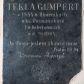 Zdjęcie nr 1: Tablica epitafijna kamienna w kształcie stojącego prostokąta z inskrypcją: „D(EO) O(PTIMO) M(AXIMO) / TEKLA GUMPERT / *1844 w Obornikach / w ks(ięstwie) Poznańskiem / + w Bolechowicach / w d(niu) 26/2 1904. / Ja Twoja jestem zbawże mnie / Psalm 118.94. / Zdrowaś Marya&quot;.
Poniżej napisu znajduje się herb rodziny Gumpertów (?). Tarcza gotycka przykryta hełmem prętowym z obfitymi labrami spływającymi do podstawy, zwieńczonym koroną otwartą, w której umieszczono klejnot w postaci dwóch skrzydeł z trzema kulami (?) pośrodku. Tarcza trójdzielna, w polach górnych powtórzone godło kogut, w polu dolnym trąba myśliwska. 