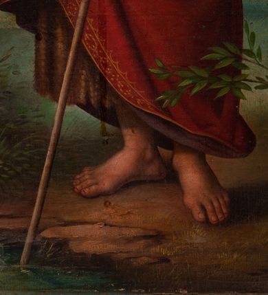 Zdjęcie nr 8: Feretron dwustronny z obrazami o kształcie stojącego prostokąta zamkniętego łukiem ostrym: Matki Boskiej Różańcowej ze świętymi dominikańskimi oraz św. Jana Chrzciciela ustawiony na niskiej podstawie oraz prostopadłościennym cokole, zaopatrzonym w otwory na drążki do noszenia. Feretron ujęty po bokach smukłymi, kręconymi kolumienkami, ponad którymi fiale. Zwieńczenie feretronu w formie wimpergi (ostrołukowej arkady wbudowanej w trójkątny przyczółek), z maswerkiem powyżej łuku. Cokół zdobiony rzędem rozetek, natomiast zwieńczenie żabkami. Struktura feretronu malowana w kolorze naturalnego drewna, detale i ornamentyka złocone. Po jednej stronie feretronu znajduje się obraz Matki Boskiej Różańcowej. W centrum Matka Boska, ukazana w pozycji siedzącej na obłoku, delikatnie zwrócona w lewo, z Dzieciątkiem Jezus na kolanach. Ubrana w czerwoną suknię z długimi rękawami, niebieski płaszcz otulający całą postać, spięty na piersi złotą klamrą oraz złoty welon na głowie. Dzieciątko zwrócone w stronę św. Dominika, półnagie, przewiązane białą pieluszką na biodrach, z różańcem w dłoniach. Święty Dominik ukazany na pierwszym planie, po lewej stronie obrazu w pozycji klęczącej, ujęty z prawego profilu, wyciągający dłonie ku górze, w kierunku Dzieciątka. Po prawej stronie obrazu, za obłokiem św. Katarzyna Sieneńska zwrócona w trzech czwartych w prawo, w pozycji stojącej, z koroną cierniową na głowie i dłońmi złożonymi na wysokości piersi, w których trzyma różaniec. Święci ubrani w habity i płaszcze dominikańskie. Twarze postaci malowane zgodnie z tradycją ikonograficzną, idealizowane. Nad głowami świętych i Matki Boskiej złote i okrągłe nimby, nad głową Dzieciątka nimb krzyżowy. Na stopniu, przed obłokiem otwarta księga, niżej pochodnia i kwiaty. W tle sumarycznie oddana architektura i czerwona kotara w lewym górnym narożu. Po drugiej stronie feretronu znajduje się obraz z przedstawieniem św. Jana Chrzciciela. Święty ukazany w centrum kompozycji, w postawie stojącej z krzyżem o długim drzewcu w lewej ręce, prawą wskazujący na oplatającą krzyż banderolę z napisem „ECCE AGNVS DEI”. Twarz świętego o delikatnych rysach, okolona krótką brodą oraz długimi włosami, opadającymi na plecy i ramiona. Wokół głowy złoty, okrągły nimb. Święty ubrany jest w tunikę ze skóry z krótkimi rękawami oraz czerwony płaszcz z fioletową podszewką, zdobiony na brzegach dekoracyjną lamówką; stopy bose. Całość ukazana na tle pejzażu z bogatą roślinnością i strumykiem. W dolnym narożu wąż. W tle obniżony horyzont z pejzażem górskim. Kolorystyka obrazu ciepła. Struktura feretronu malowana w kolorze naturalnego drewna, detale i ornamentyka złocone.

