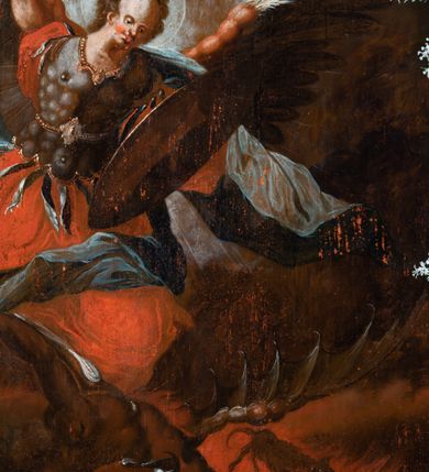 Zdjęcie nr 29: Obraz w kształcie stojącego prostokąta zwieńczonego łukiem wklęsło-wypukłym. Rama ażurowa z wici akantowej, zwieńczona główką anielską ze skrzydełkami. Obraz Matka Boska Szkaplerzna:  w kształcie stojącego prostokąta zamkniętego łukiem wklęsło-wypukłym. Pośrodku Matka Boska, ukazana w półpostaci, podtrzymująca stojące na obłoku Dzieciątko. Maria zwrócona en trois quarts w lewo, prawą ręką przytrzymuje stojące obok Dzieciątko. Twarz owalna o wysokim czole, wyraźne rysy wydobyte światłocieniem, rumiane policzki; duży nos, usta niewielkie, pełne. Włosy brązowe, falowane, z przedziałkiem na środku głowy, ukryte pod welonem. Ubrana w czerwoną suknię z długimi rękawami, przez ramiona przerzucony płaszcz z obfita partią drapowanej tkaniny przy prawym boku. Na głowie biały welon zarzucony na ramiona. Dzieciatko zwrócone en trois quarts w prawo, w kontrapoście, prawym łokciem opiera się ramię Matki, w lewej, wyciągniętej trzyma szkaplerz z literami: IHS. Twarz pełna o pucułowatych, rumianych policzkach, dużym czole, niewielkie oczy spoglądające w dół, zadarty nosek. Włosy krótkie, jasne, kręcone. Ciało o wydatnej muskulaturze, wydobytej światłocieniem. Przez biodra przewiązana biała pieluszka, ze zwisem tkaniny przy lewym boku. Postacie ukazane na tle kłębiastych, ciemnych chmur , rozświetlonych w górnej partii obrazu i u spodu Dzieciatka. Kolorystyka ciepła, nasycona. Plastyka wydobyta światłocieniem, o delikatnych przejściach tonalnych, ciała rozświetlone, laserunki. Obraz św. Michał Archanioł: W centrum obrazu całopostaciowe przedstawienie św. Michała Archanioła pokonującego szatana. Archanioł zwrócony en trois quarts w lewo, w dużym wykroku, w lewej ręce, przed piersią, dzierży tarczę, w prawej, uniesionej w górę, trzyma płomienisty miecz. Twarz owalna, z dużym czołem, oczy głęboko osadzone, mały nos, rumiane lica. Włosy krótkie, gęste, kręcone. Na głowie diadem. Ubrany w czerwoną, rozwianą u spodu tunikę, sięgającą kolan oraz zbroję torsową , bogato dekorowaną, z frędzlami. Postać otoczona rozwianym pasem niebieskiego, zawijającego się płaszcza. Na nogach wysokie sandały. Skrzydła duże, rozpostarte.