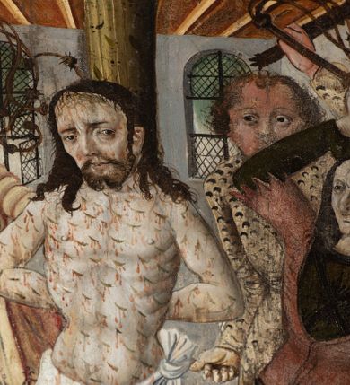 Zdjęcie nr 56: Obraz środkowy w kształcie stojącego prostokąta z przedstawieniem Matki Boskiej z Dzieciątkiem oraz św. Michała Archanioła i św. Katarzyny Aleksandryjskiej, ukazanych całopostaciowo, frontalnie, w typie Sacra Conversatione. Skrzydła dwustronnie malowane, dwustrefowe. Na awersach – skrzydło lewe: św. Jan Ewangelista, św. Stanisław; skrzydło prawe: św. Jan Chrzciciel, św. Mikołaj. Na rewersach – skrzydło lewe: Chrystus w Ogrojcu, Ecce Homo; skrzydło prawe: Biczowanie, Upadek pod krzyżem. W zwieńczeniu Ukrzyżowanie.